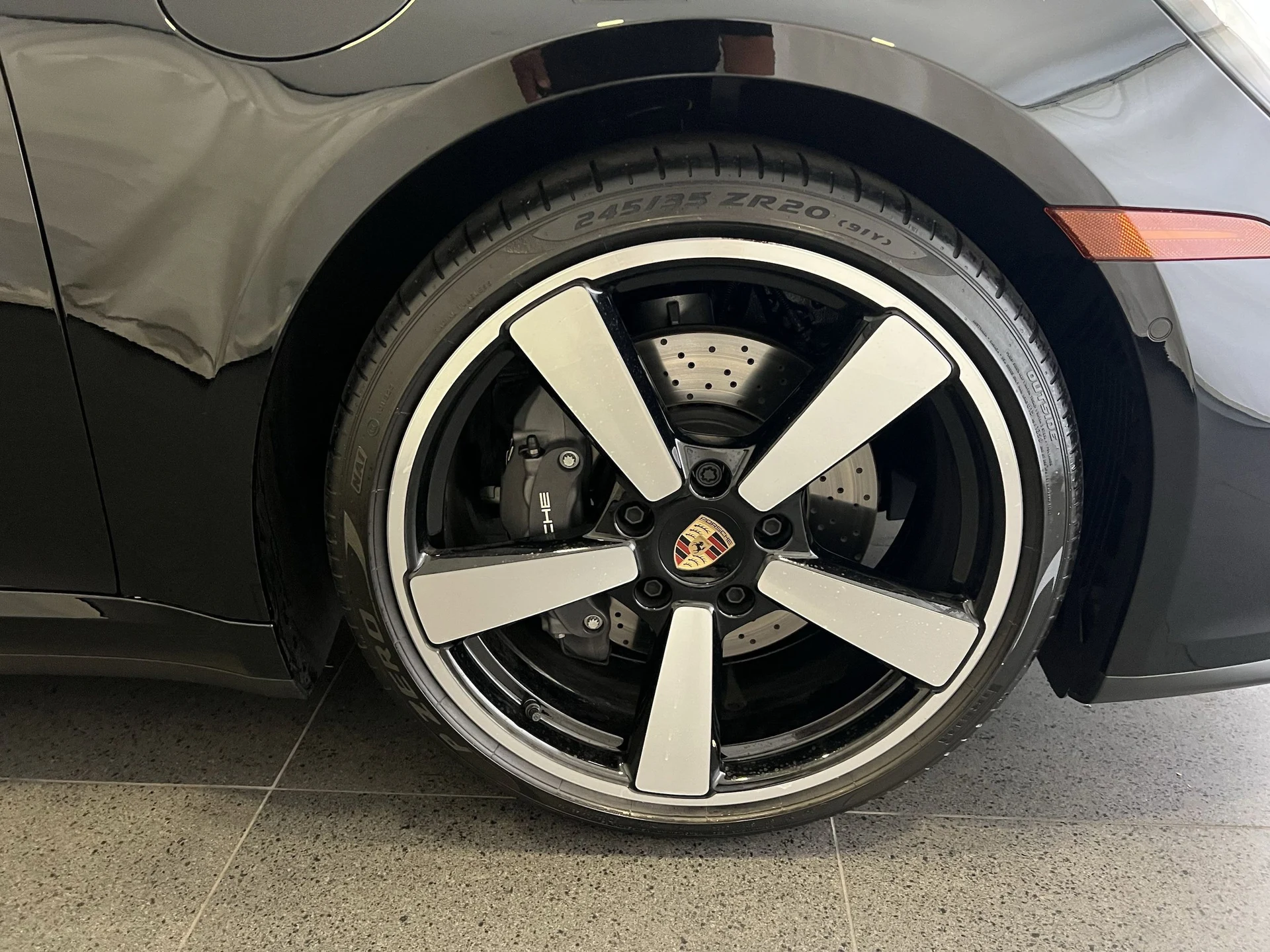 mph012_2862871774_036b1f86a50993086aae7b6bd6e7fc14x_d004df1523