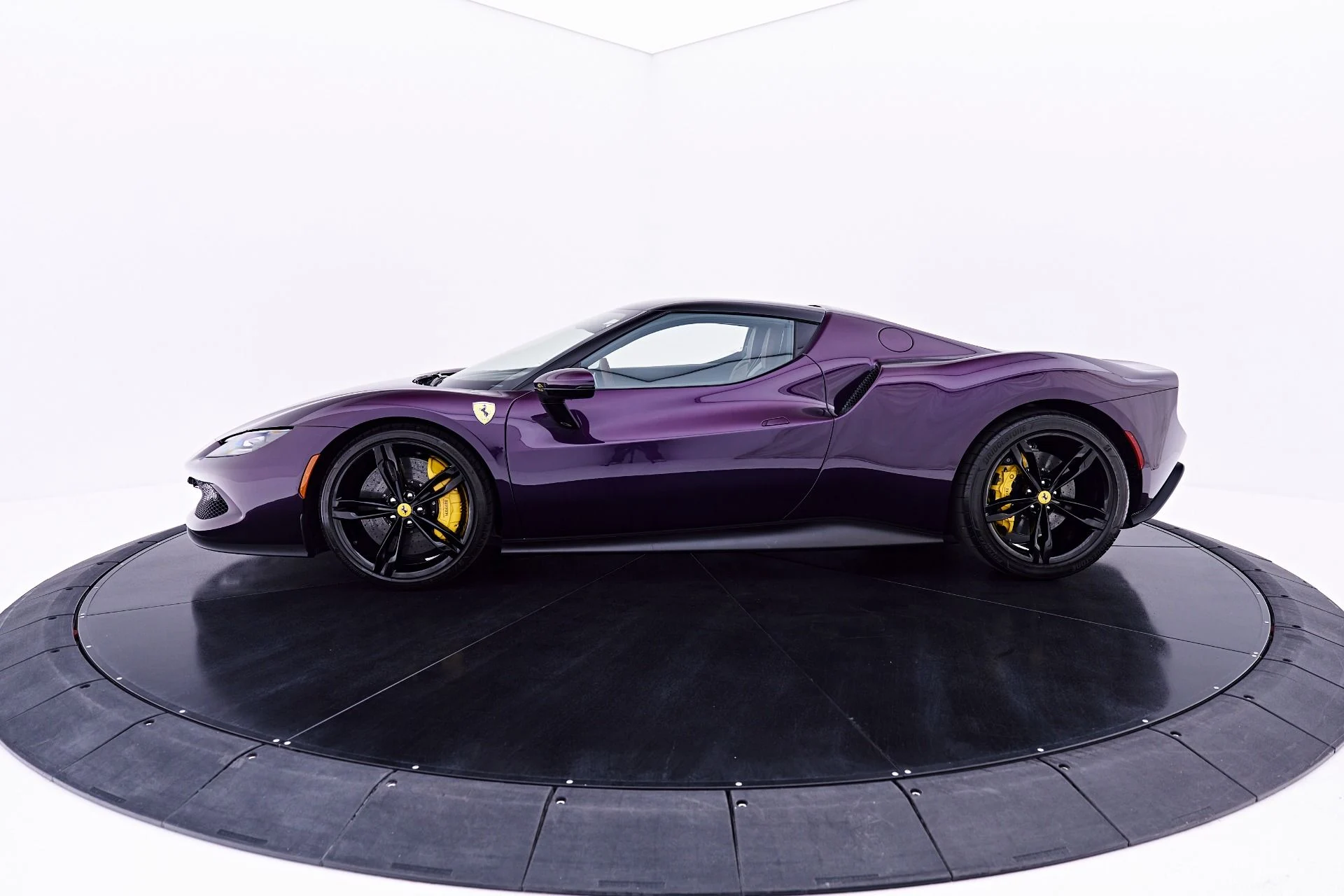 mph012_2863099815_Used_2025_Ferrari_296_GTB_Base_1782869420_7a0dbb0ab5