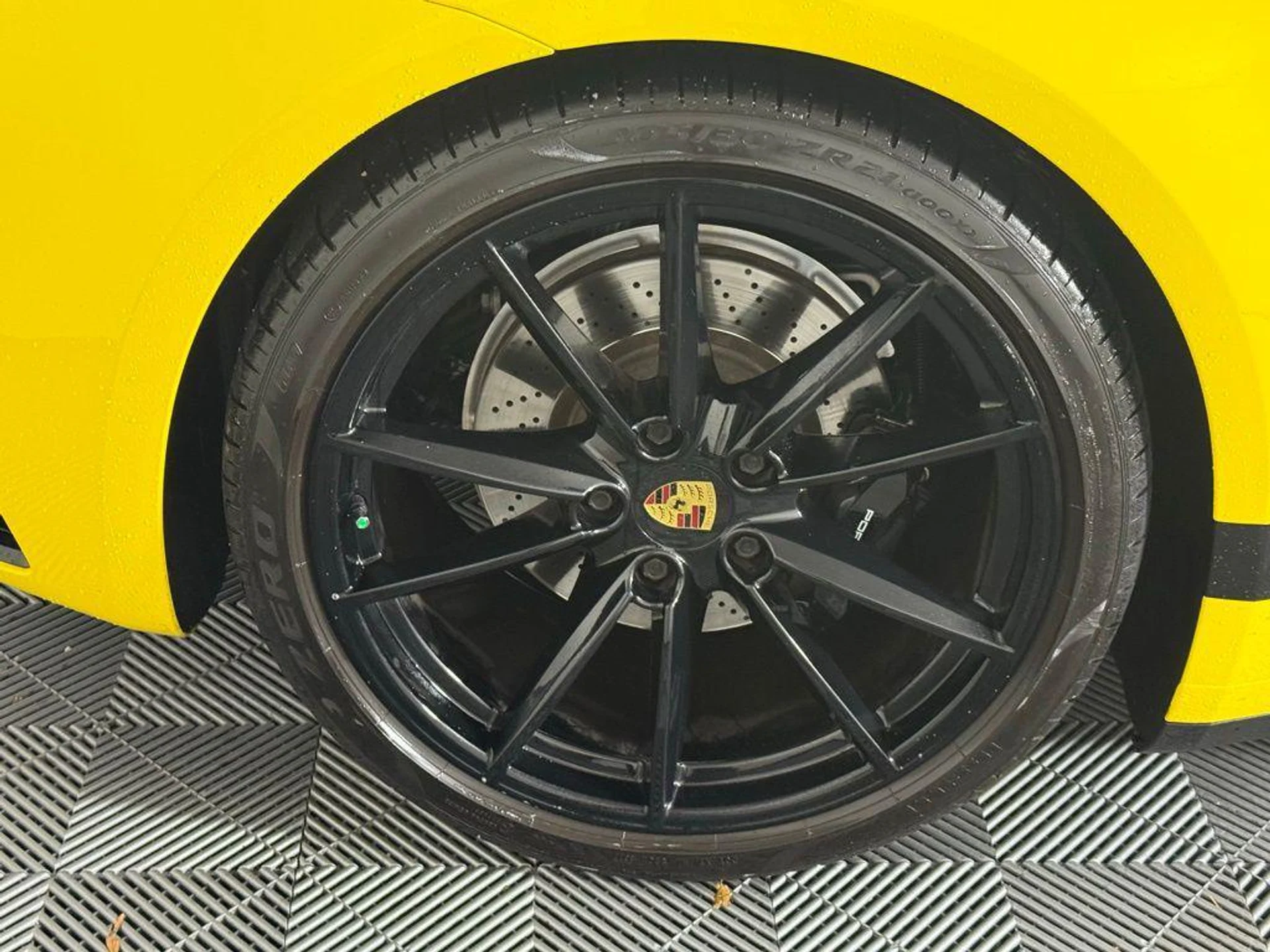 mph012_2867684399_F1a6jdaj_Unu_IR_Ndo_Md_Vaibz7_VU_94e1597088