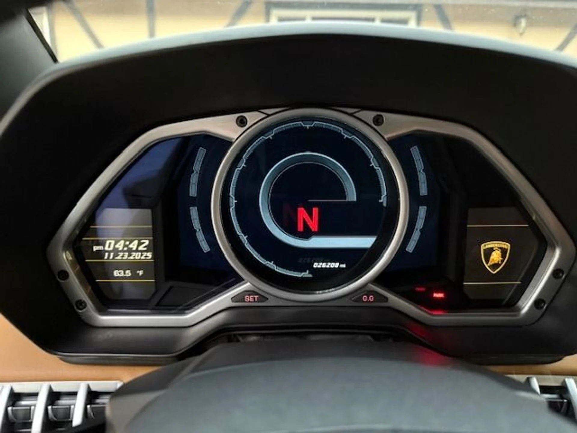 mph012_2877201353_Used_2014_Lamborghini_Aventador_LP_700_4_1764027367_61fd4743b6