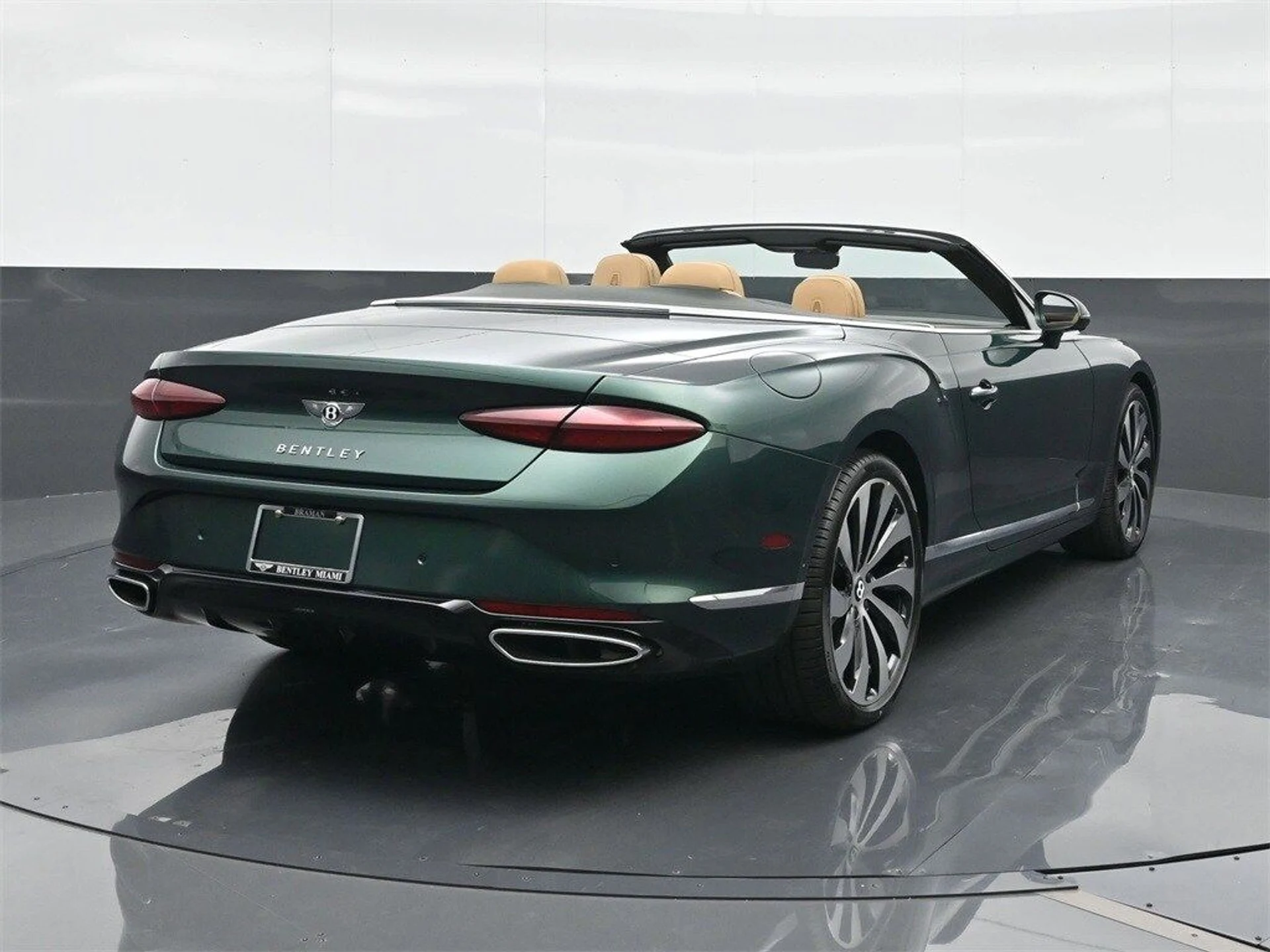 mph012_2886043924_6a0c13a9029ba7aeffabaf88bf235df2x_a956beadce