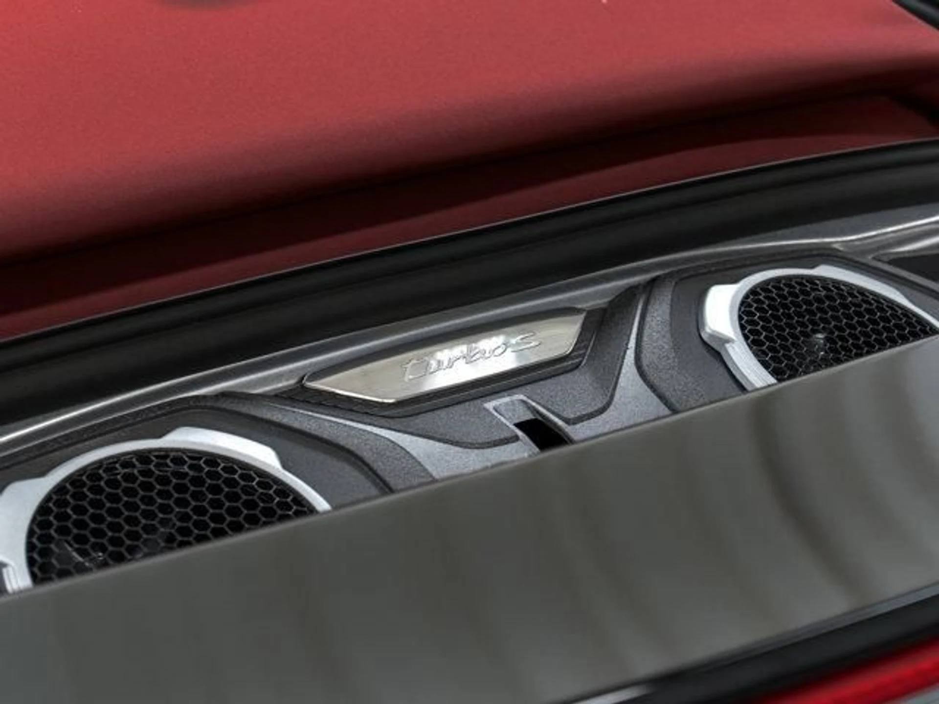 mph012_2887868821_Ts_XV_7t_R_Scdl_Jt_MB_2p_OS_4a2_C2_Ap_Q_db70afac09