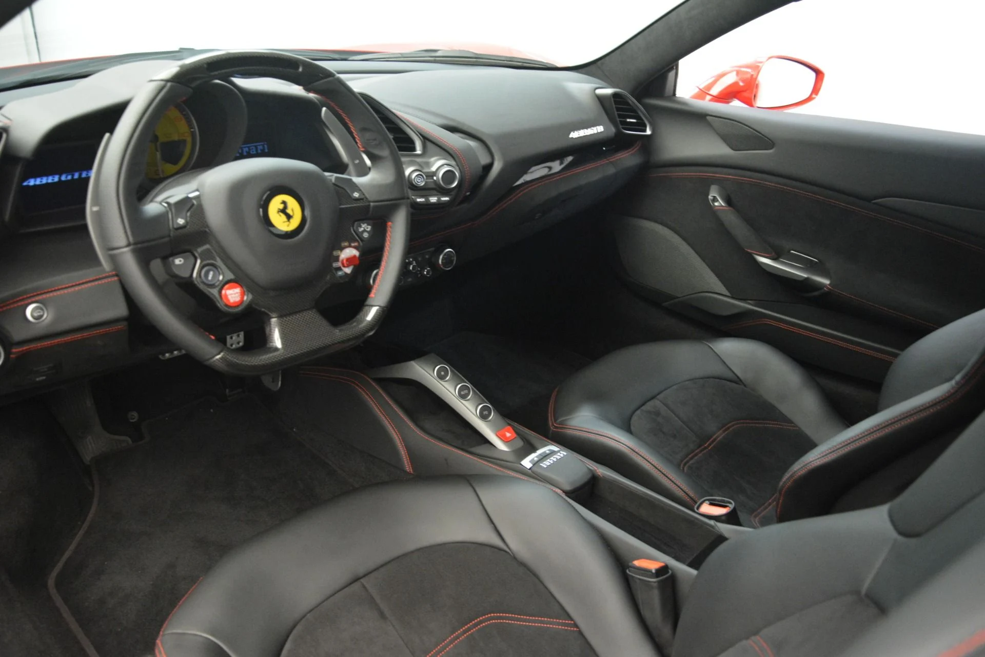 mph012_2896296969_Used_2018_Ferrari_488_GTB_1784751136_049b524acc
