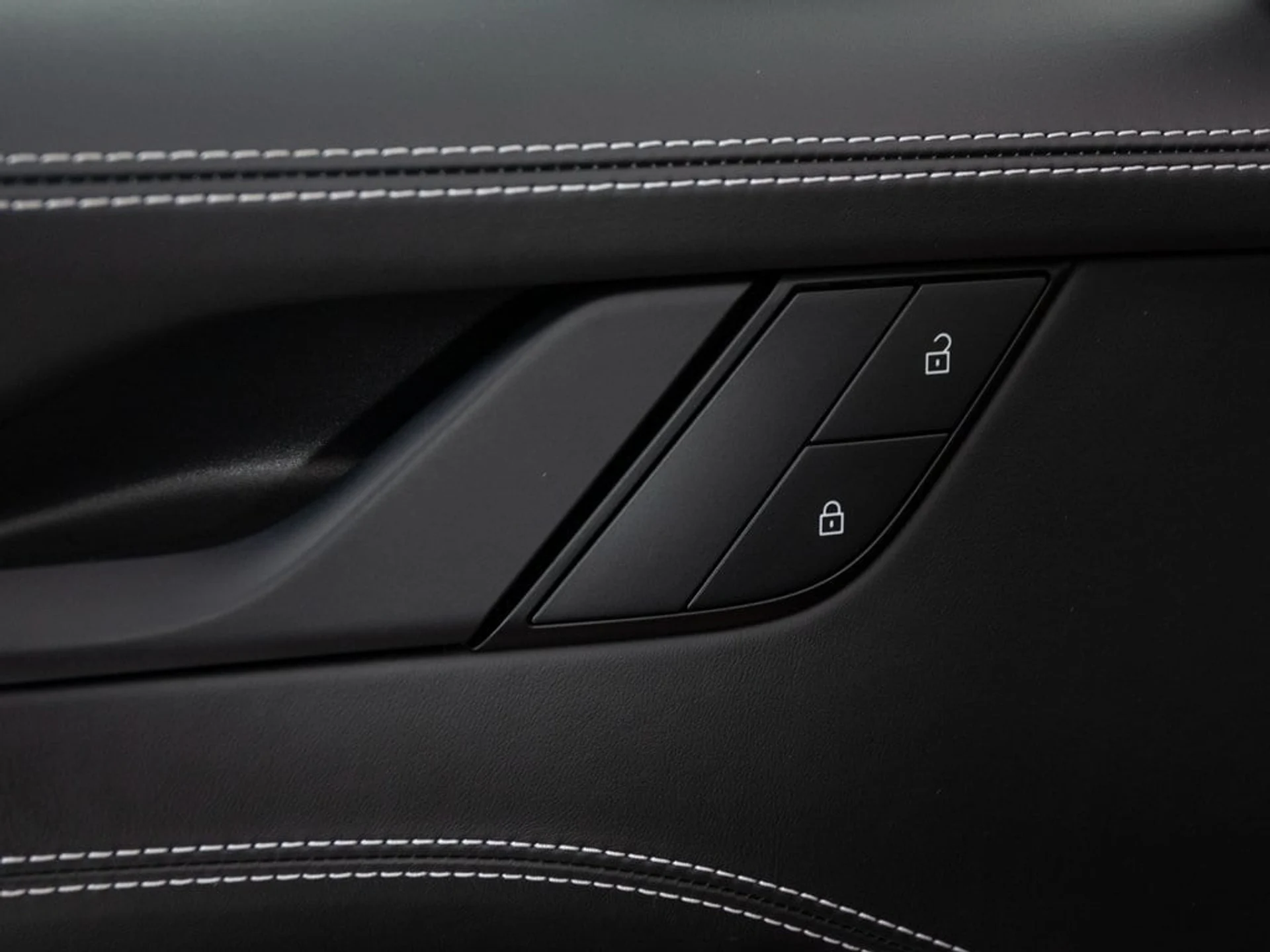 mph012_290121174_006e5df0252ce7b46d8bc1e996700051x_3922b7a4f3