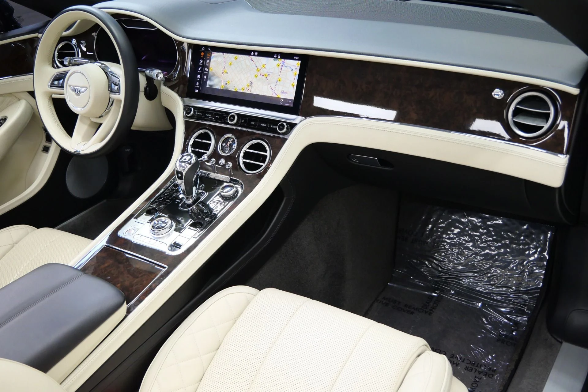 mph012_2903798783_Used_2022_Bentley_Continental_GTC_V8_1754511421_6c19e33790