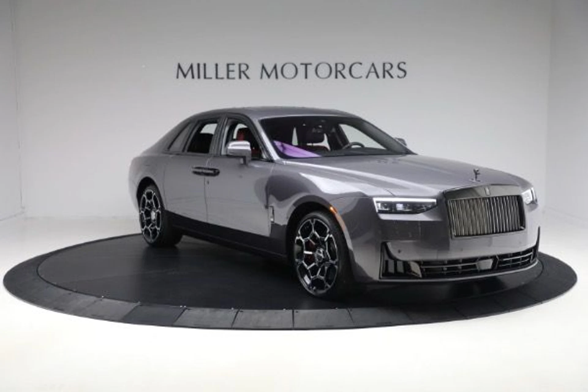 mph012_2908989022_New_2025_Rolls_Royce_Black_Badge_Ghost_dd34aba179