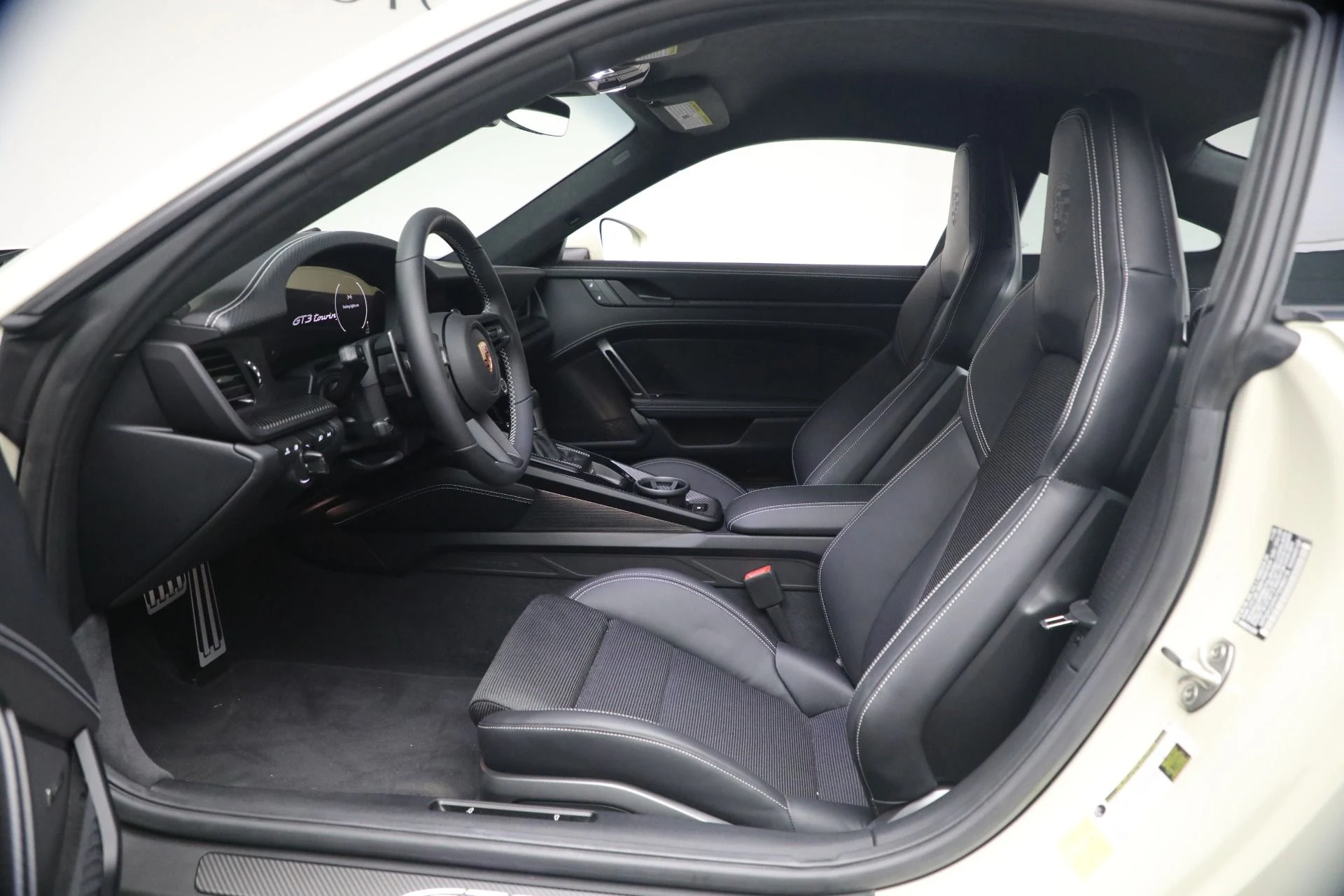 mph012_2913679013_Used_2026_Porsche_911_GT_3_Touring_1791237531_16193f0b25