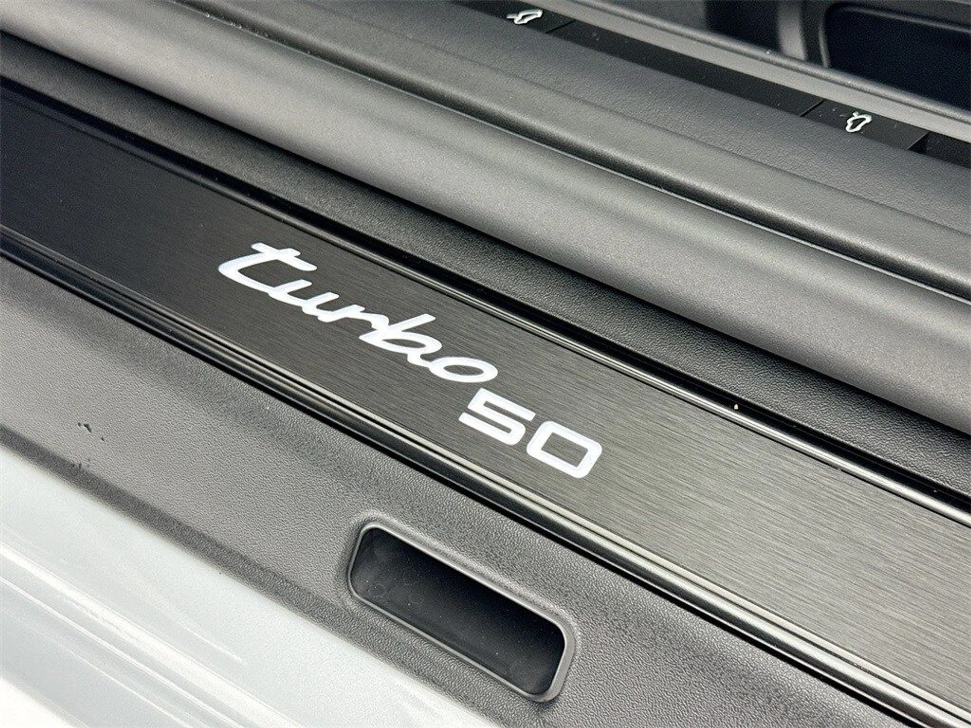 mph012_2914446223_1abdff7cab3666999ff920ed363993c8x_5bad6c7b7e