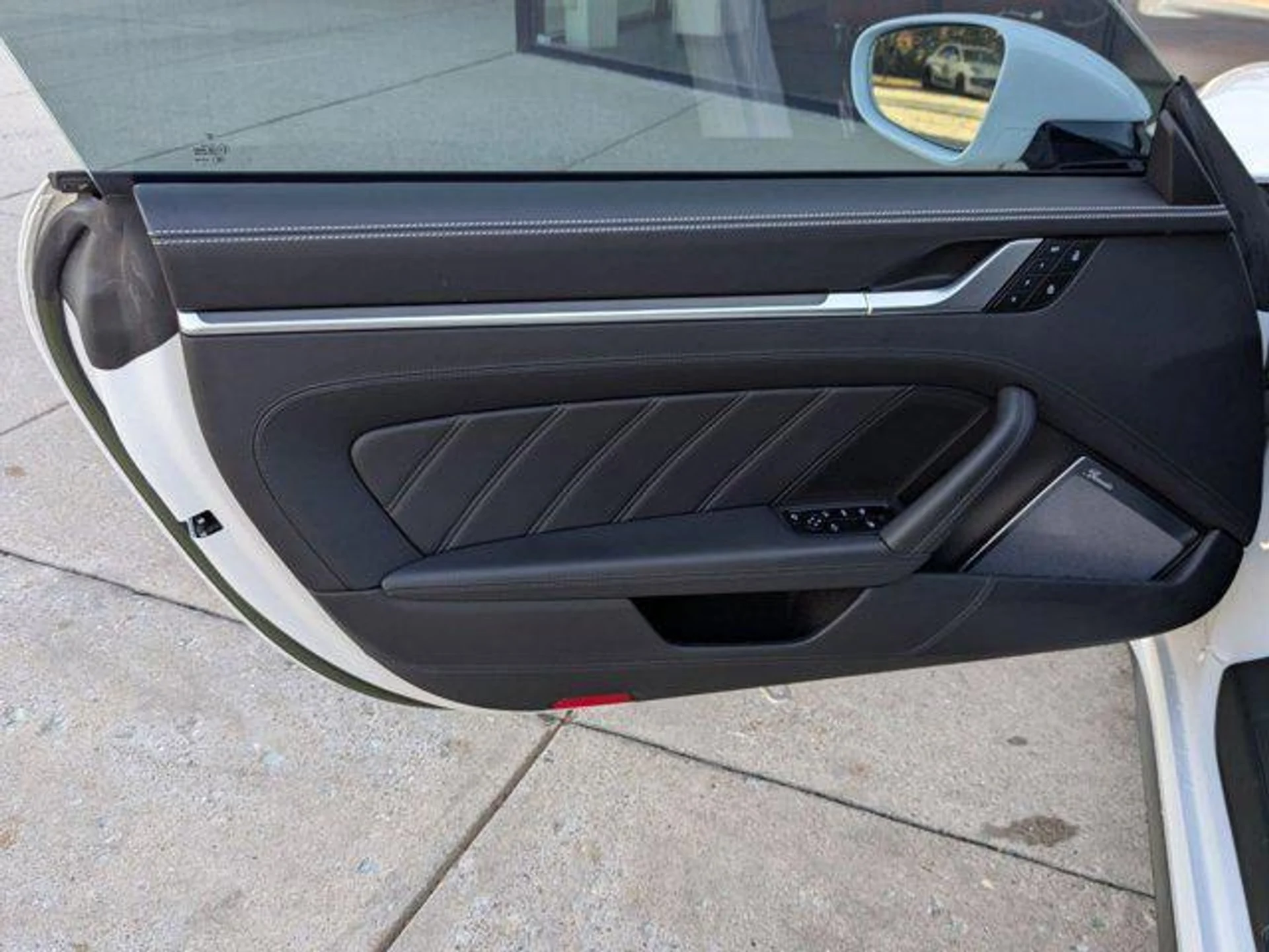 mph012_2915052339_T6mo_N_Cf_Dcq_R_Uy_Q_SJV_Xhg_TWH_1_As_f7d3d4a292