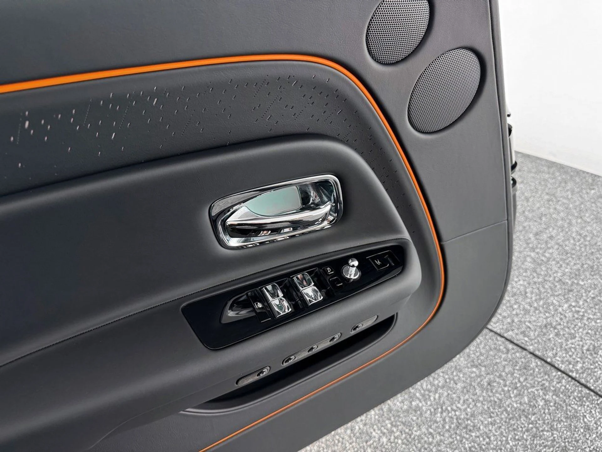 mph012_2917892611_75496bbaf09b50dd8a2d1eab45d165f8x_0ad29f5728