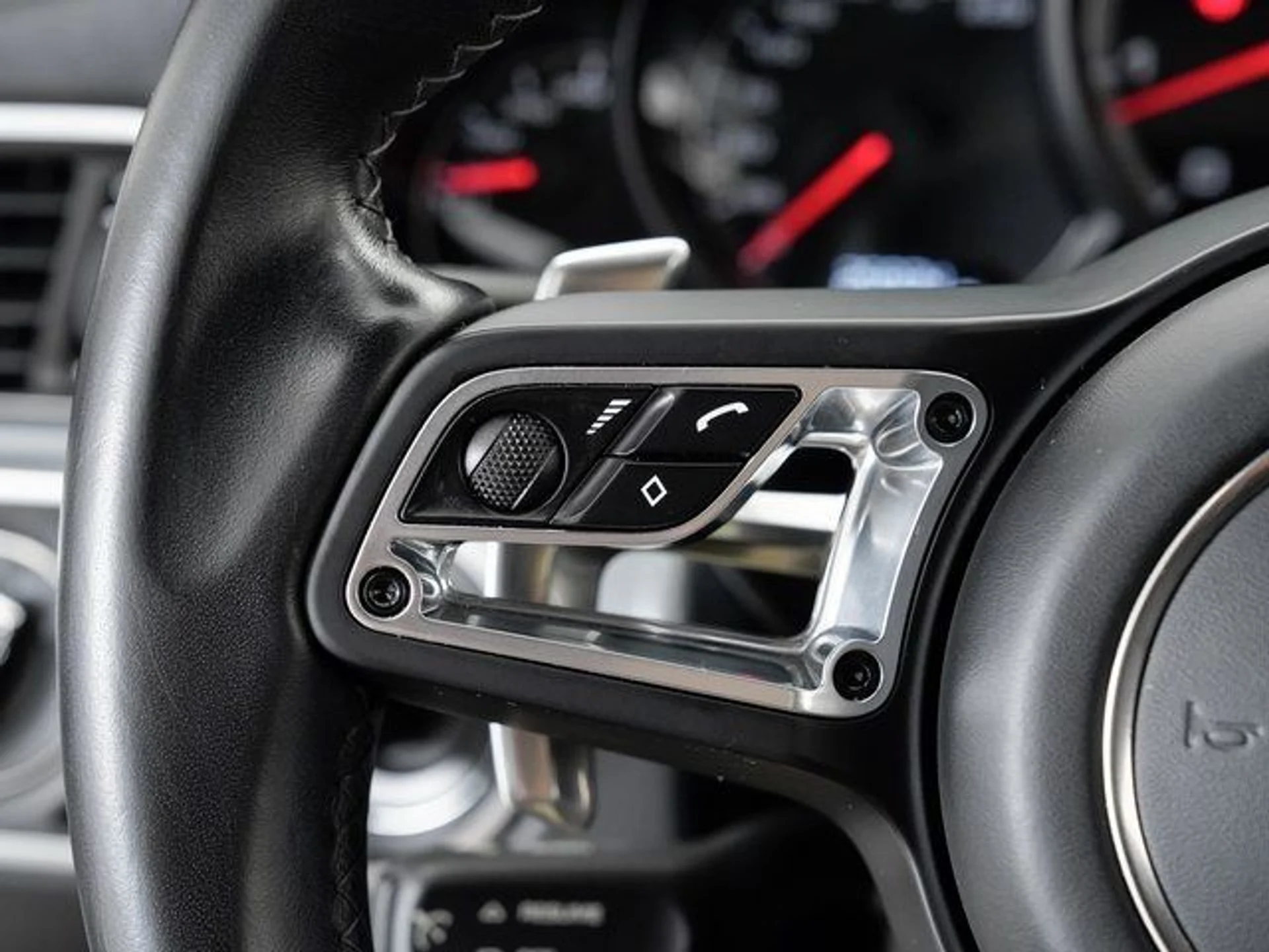 mph012_2919183309_8b6a6e1bc63e125f0be10117ee6ac143_c9e0e0969d