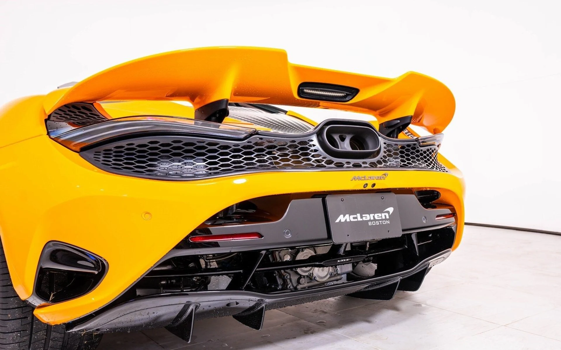 mph012_2919555321_335d0b42c20b6bb60722740190af6397x_4e0473406e