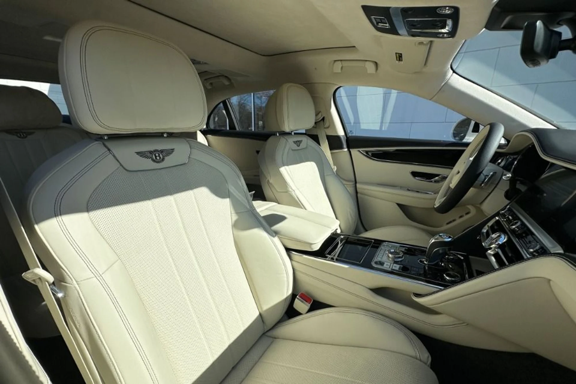 mph012_2927749119_New_2026_Bentley_Flying_Spur_1776258247_42d11d9f80