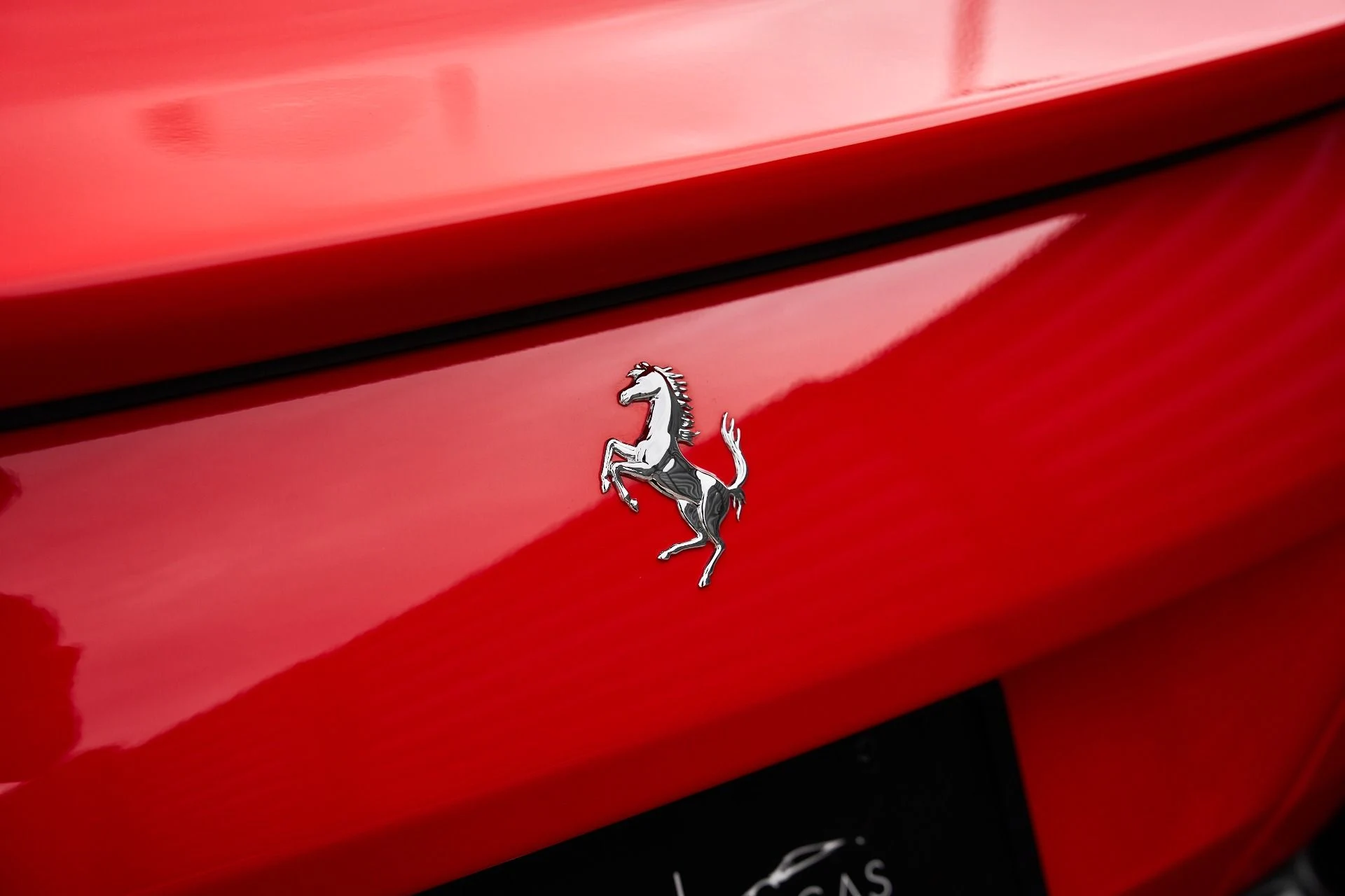 mph012_2942790762_Used_2023_Ferrari_Roma_Base_1761599005_267eda399a