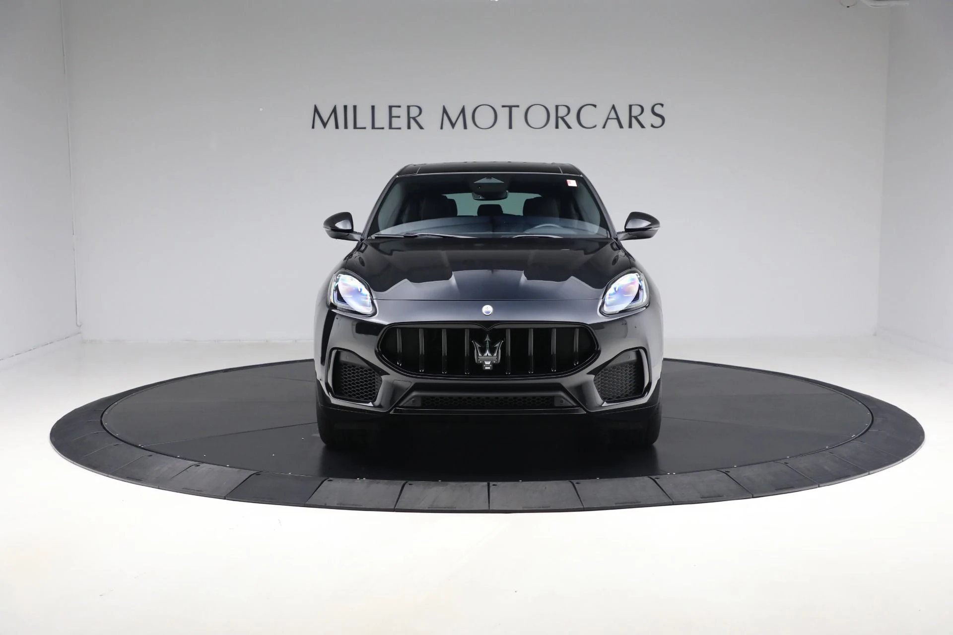 mph012_2950171462_New_2025_Maserati_Grecale_Modena_1f5f2151d7