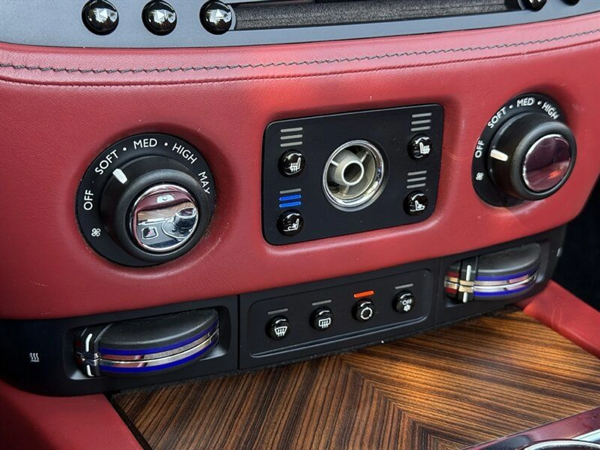 mph012_2959674006_1394e24cc9_800_eff3c039e7