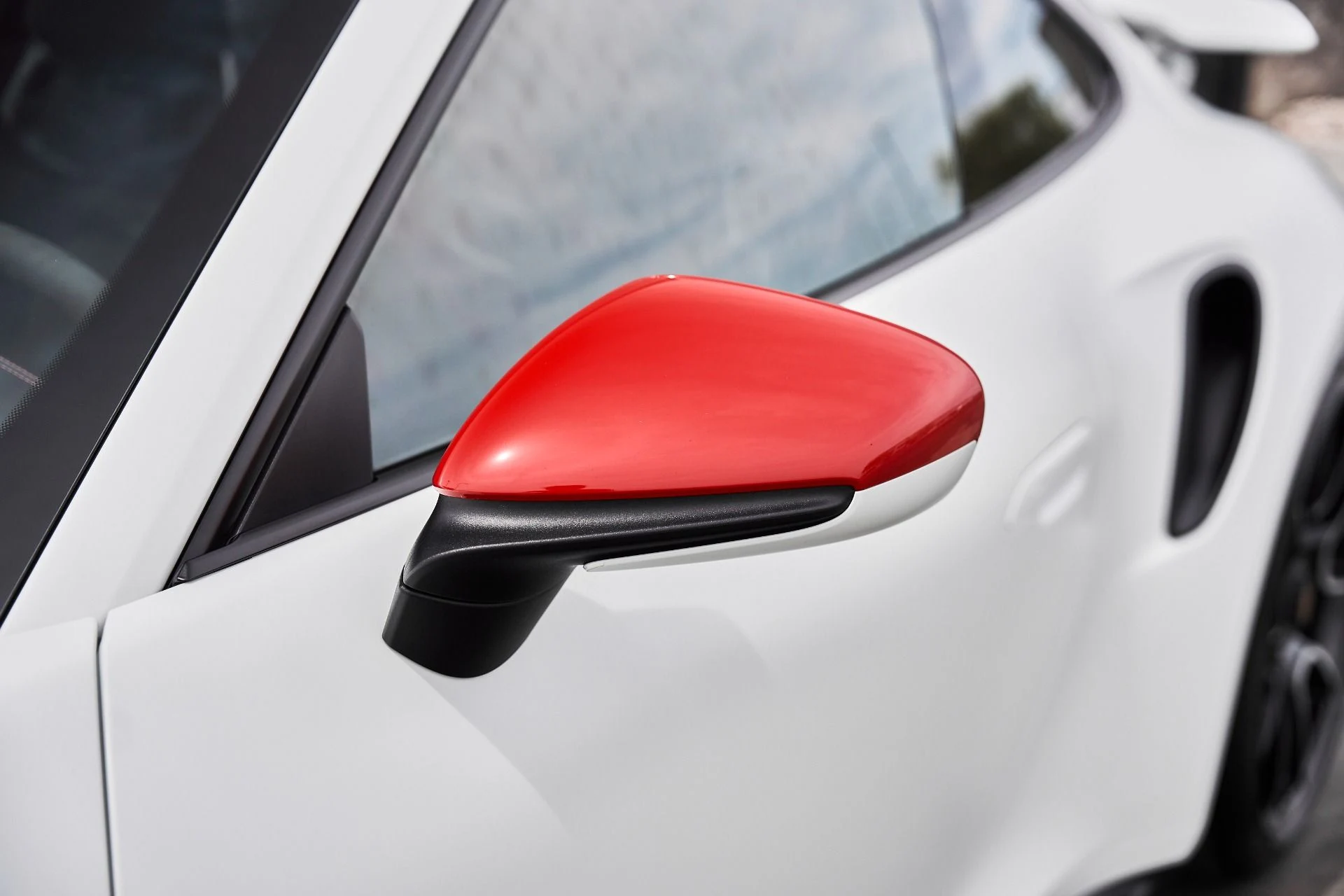 mph012_2963460771_Used_2024_Porsche_911_Turbo_S_1776446275_3bf4c7fe56