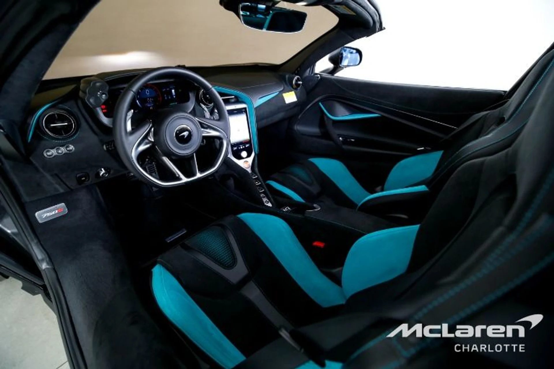 mph012_2963926027_Used_2026_Mc_Laren_750_S_Spider_c4e0916084