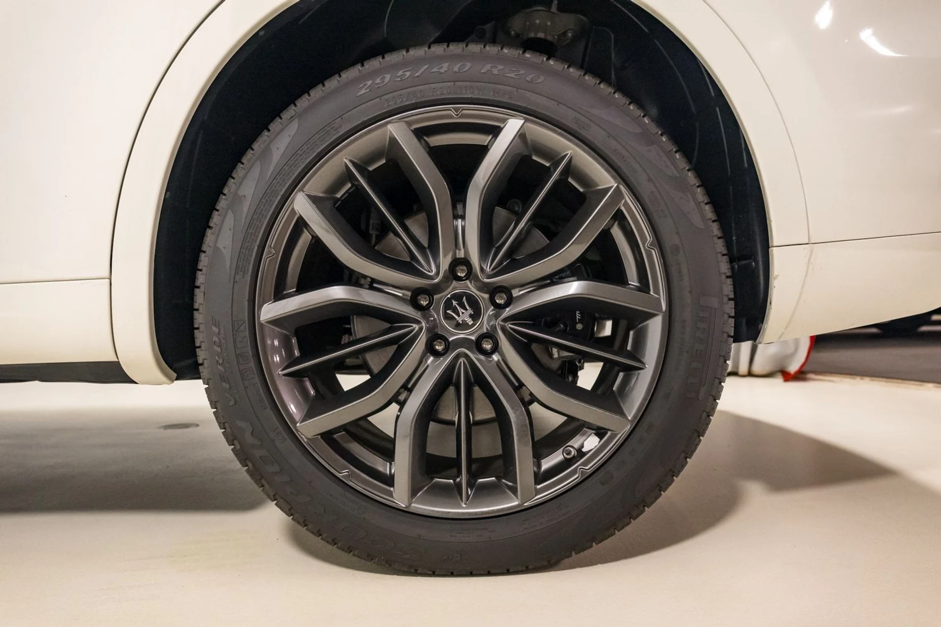 mph012_2969144802_a1dfe427ea554796b38f1861c6781dec_038396158a