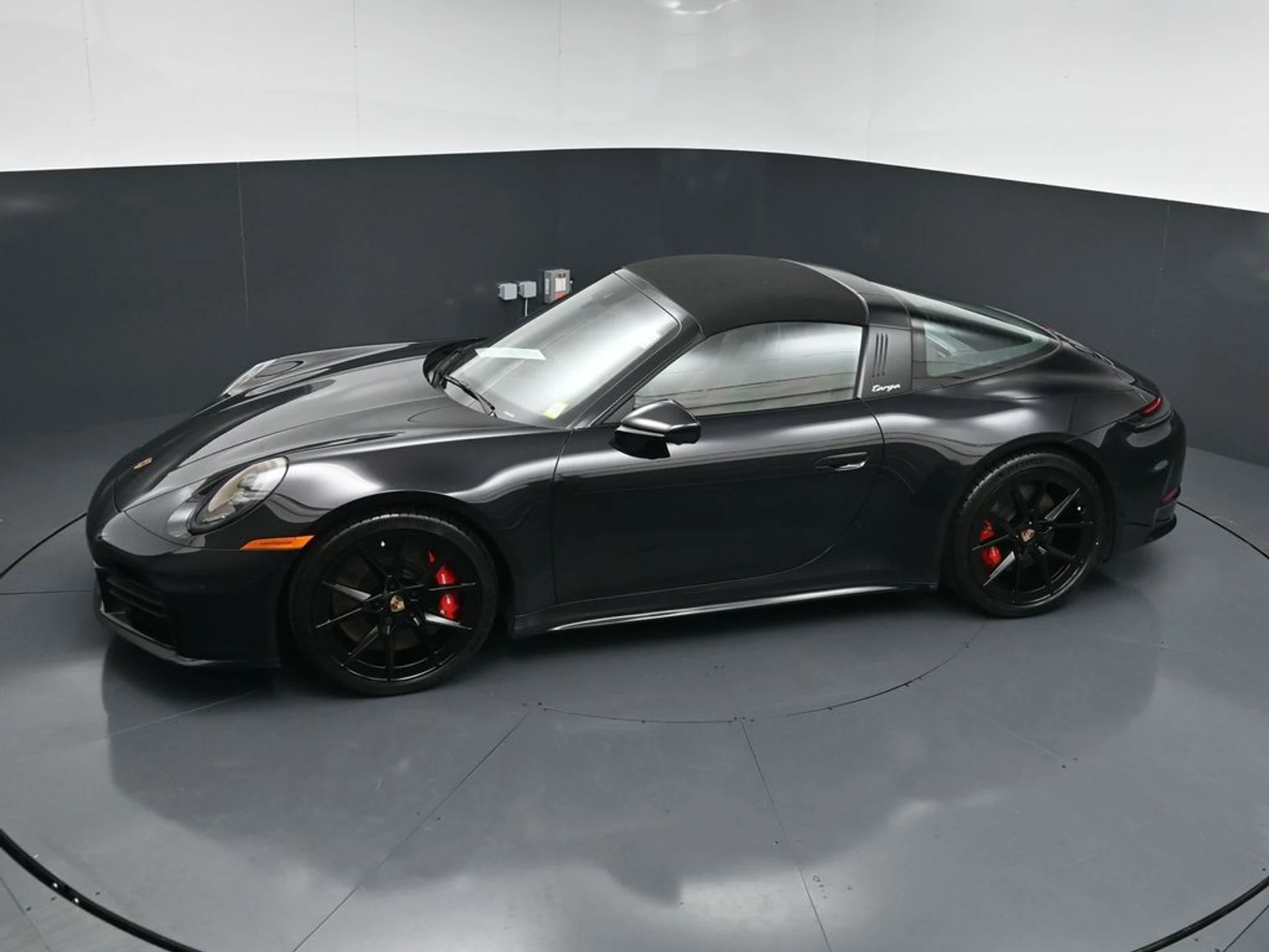 mph012_2985414087_7e4ad0415b95167d992361e44149d8e1x_6aca340e9f