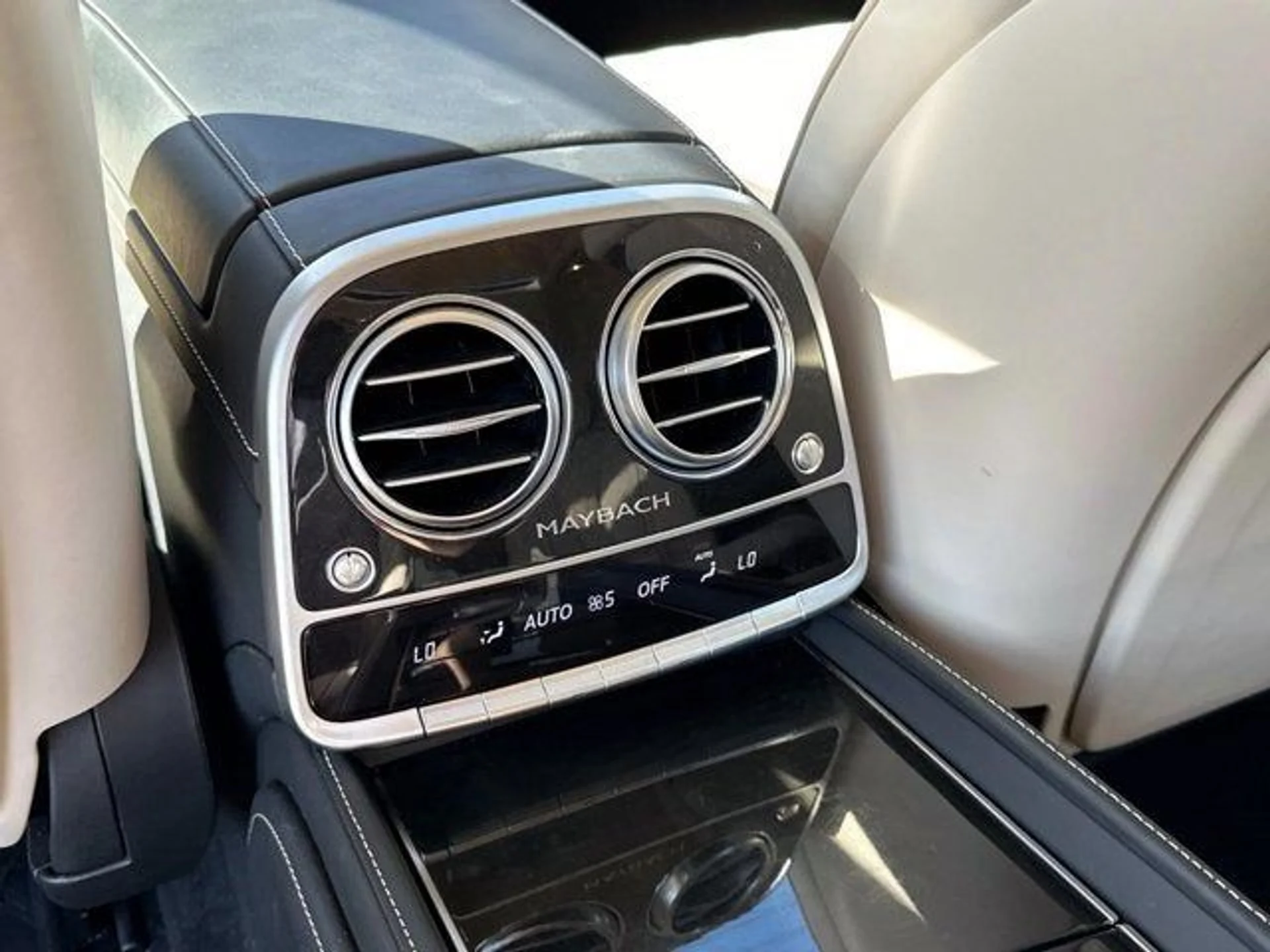 mph012_2987200787_13_ae1491e019