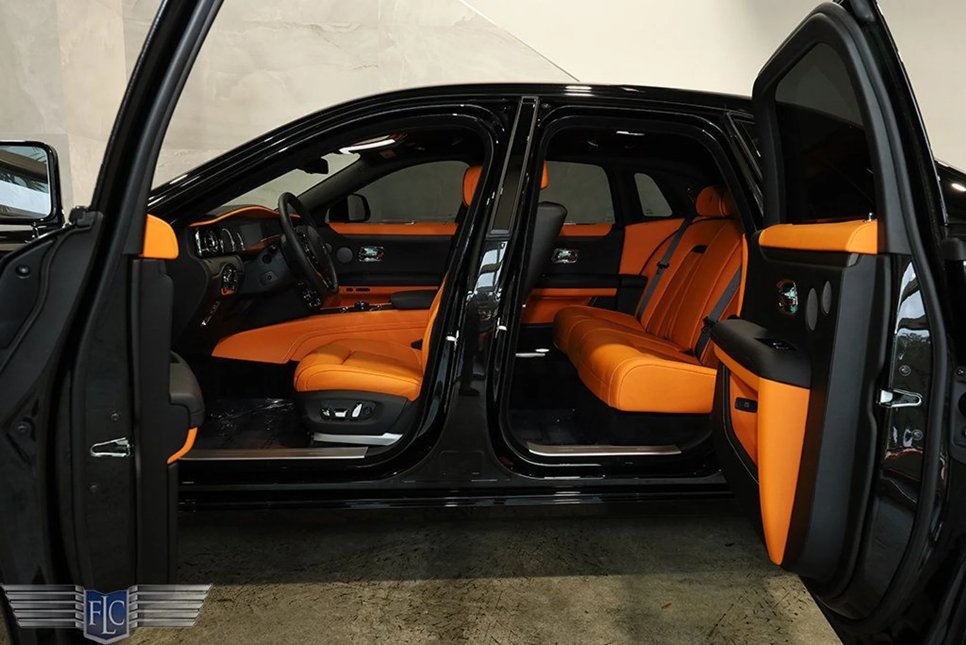 mph012_2987645867_used_2023_rolls_royce_ghost_shootingstarheadlinerilluminatedgrillilluminatedfascia_9689_21720486_13_1024_2bbef22229