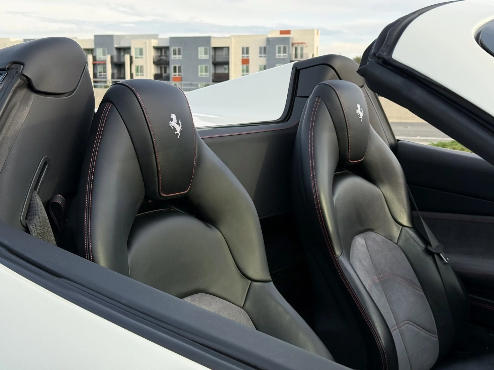 mph012_299211978_Used_2019_Ferrari_488_Spider_1772223440_4a9babef92