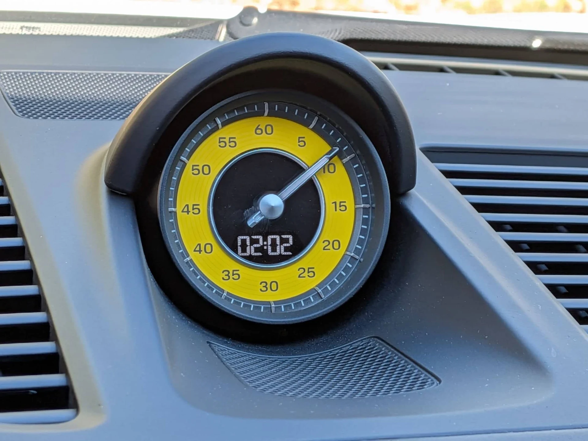 mph012_2994358245_667775fec2406900c097177a3a5b635ax_b72d335e35