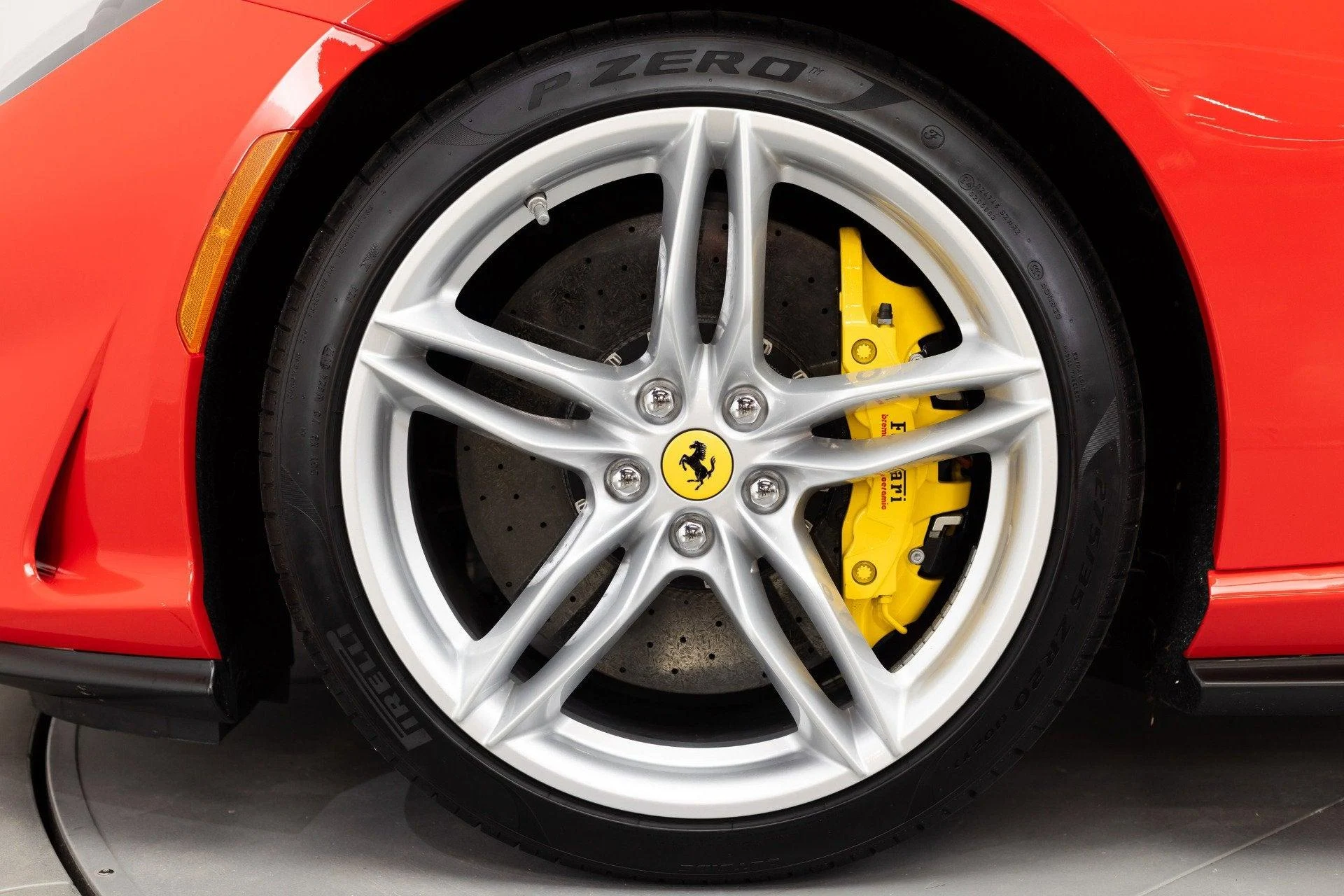 mph012_299601654_Used_2018_Ferrari_812_Superfast_1777368495_f58fcb9b7a