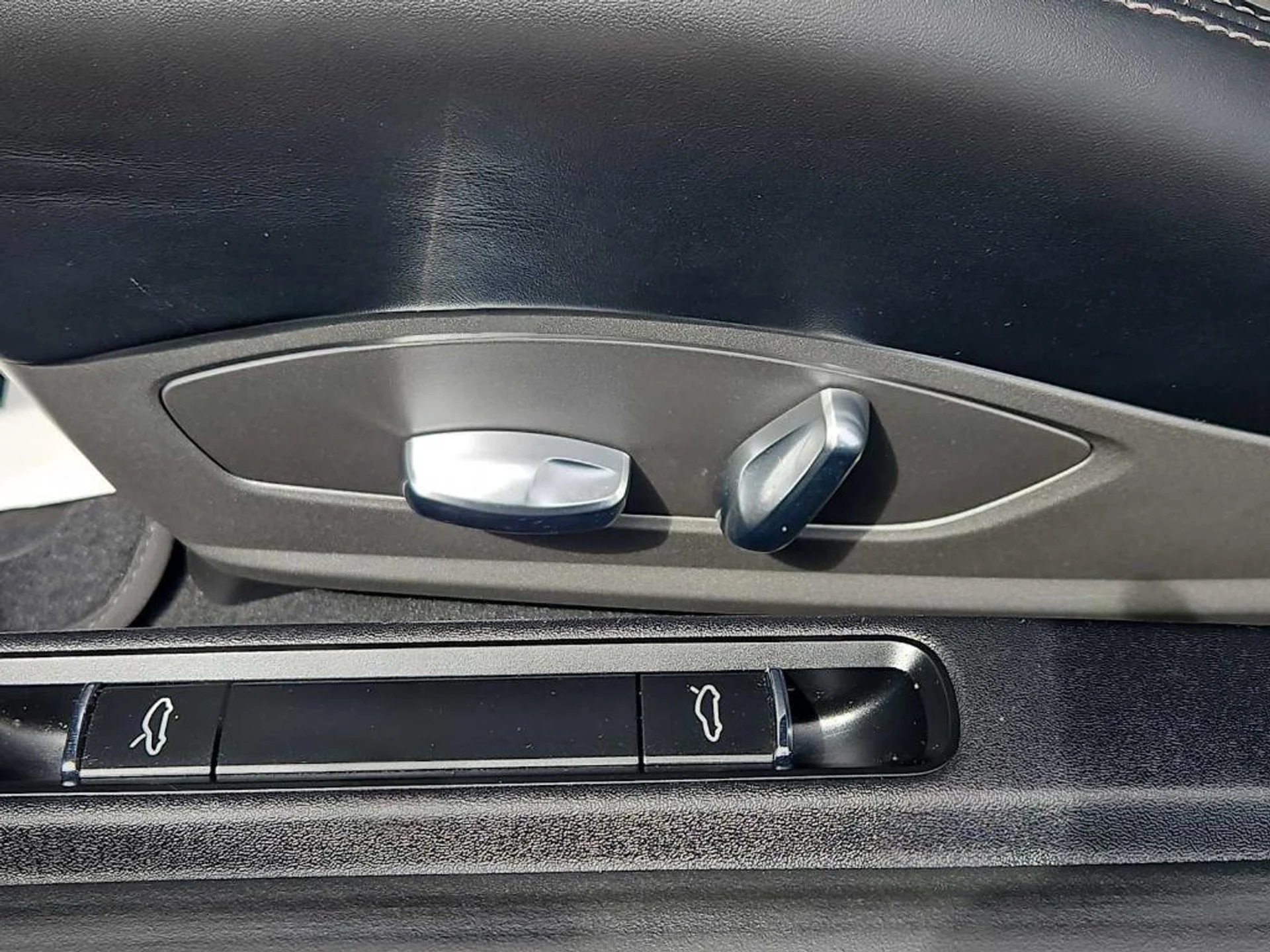 mph012_3000502073_2_BWYV_95_P0tahw_M08_Wd_Ewagg_AI_4_477bf8aa24