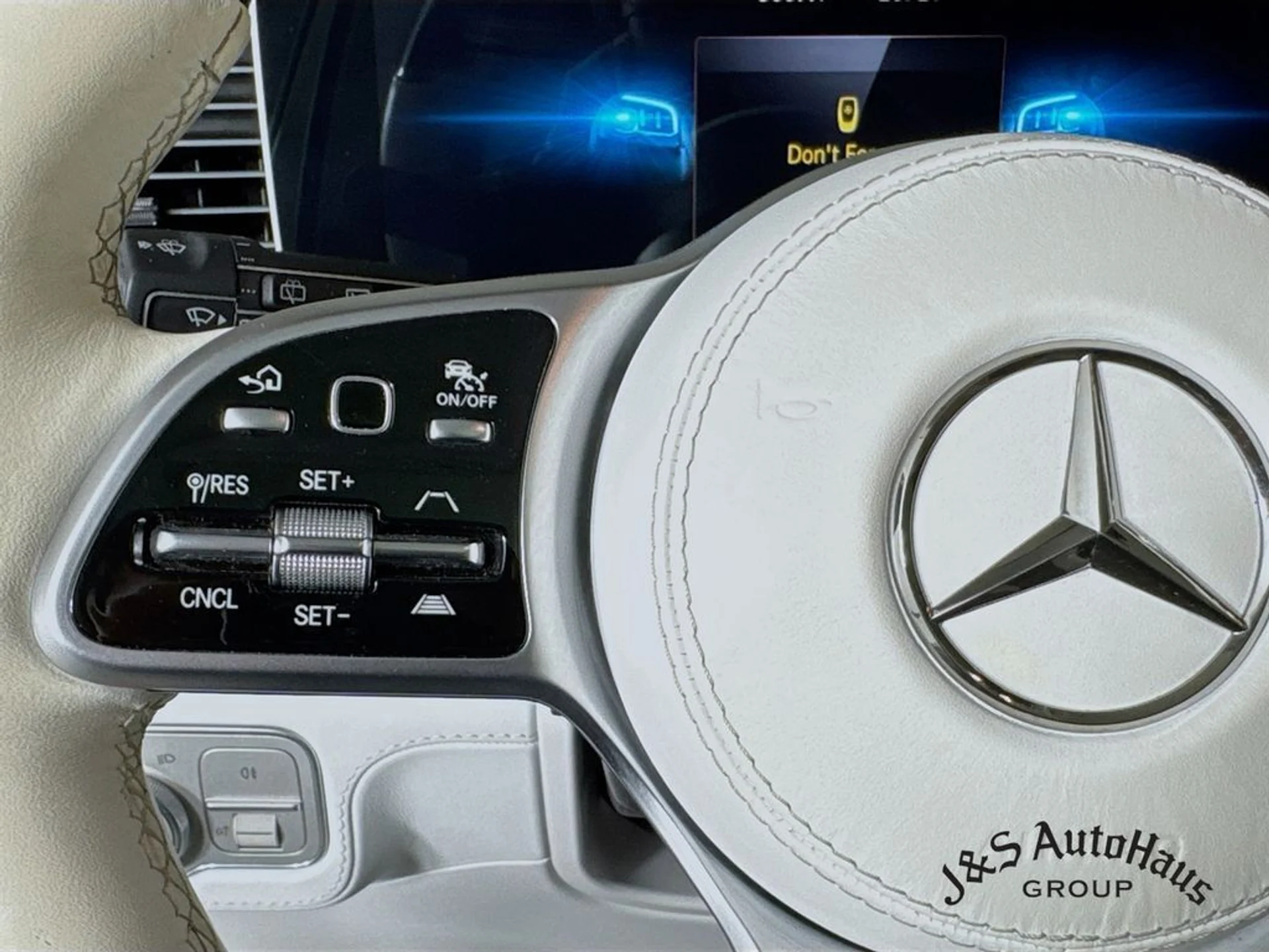 mph012_300062369_5f2qrh91dp9l80isk7w4ybmhmodr_d3c2fec6b9