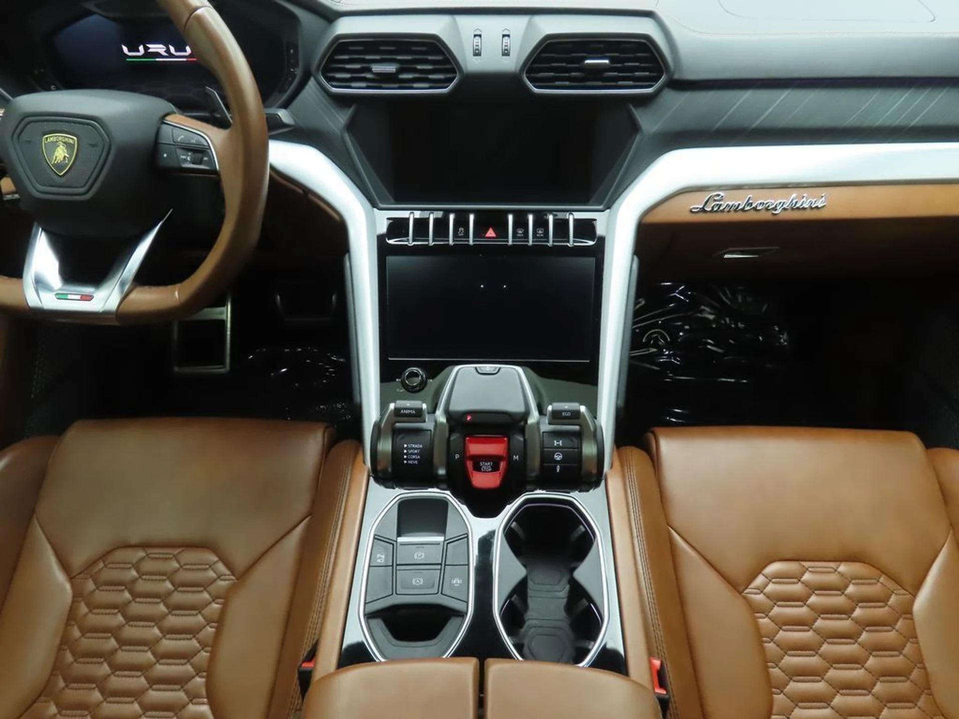 mph012_3004327248_used_2019_lamborghini_urus_awd_8119_22960416_13_1024_566946ac4d