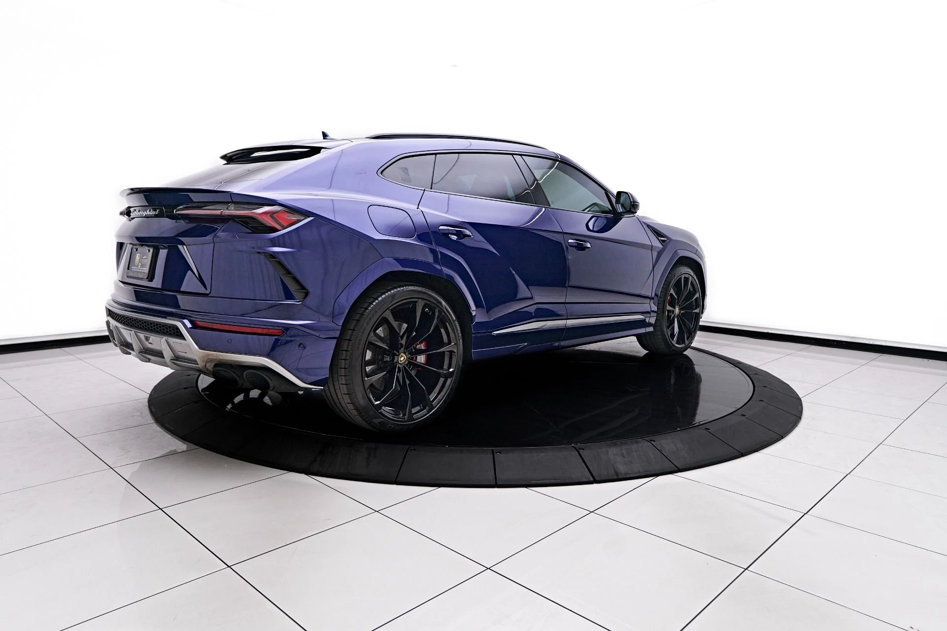 mph012_3005042512_Used_2020_Lamborghini_Urus_Base_1754965756_49f998c3f6