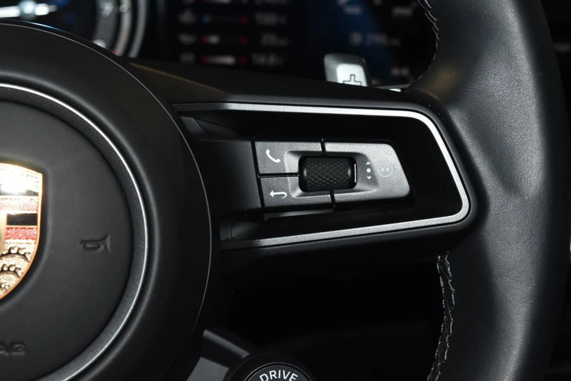 mph012_3005496500_44cb95bf46adb14b4f3a8cf9d3c12aa6x_38d0f33af4