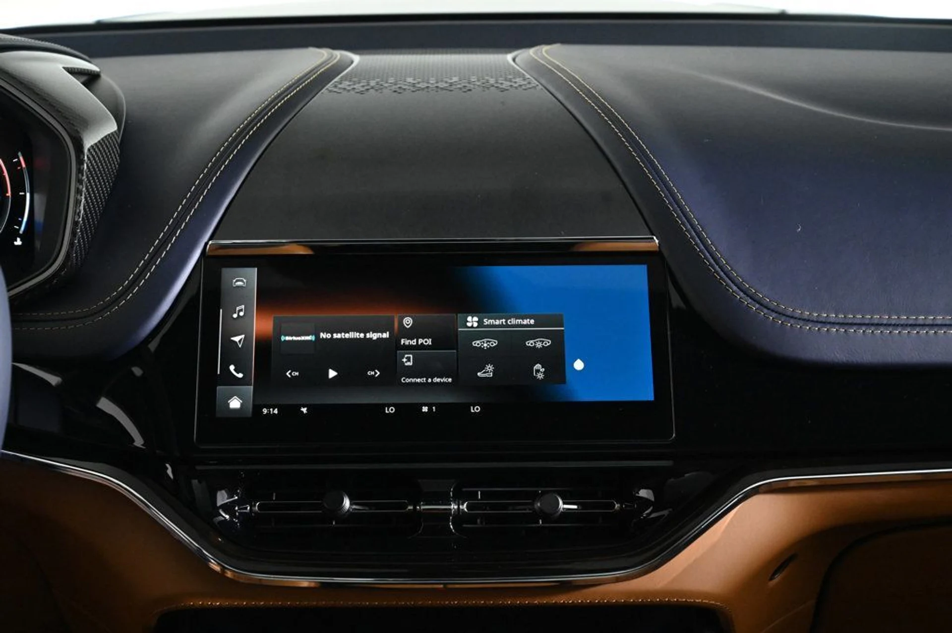 mph012_300630910_new_2026_aston_martin_dbx_707awd_11350_22961651_12_1024_0fe8d94ab0