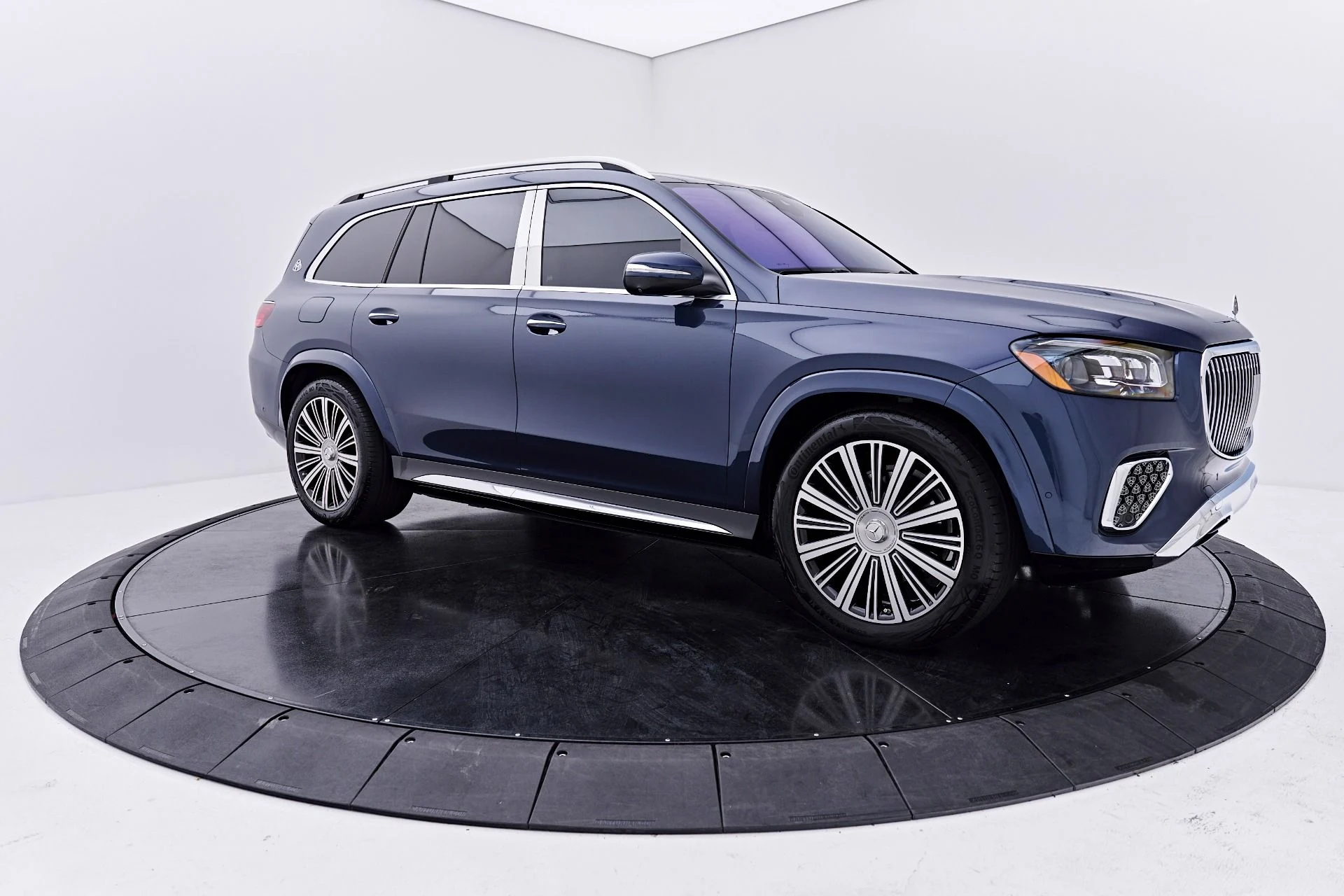 mph012_3015531904_Used_2024_Mercedes_Benz_GLS_Maybach_GLS_600_1790466071_9a336ca346