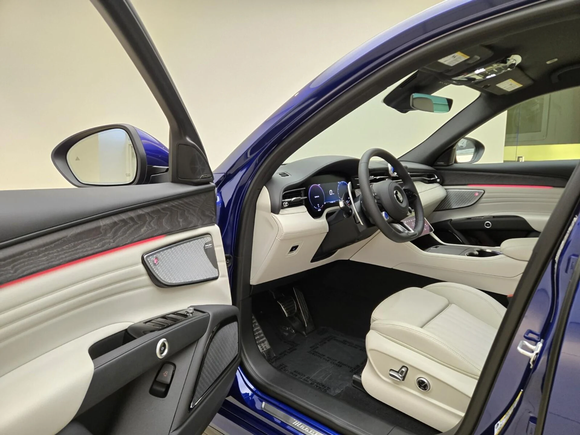 mph012_3017811083_New_2026_Maserati_Grecale_Modena_1787289764_0837a288dd