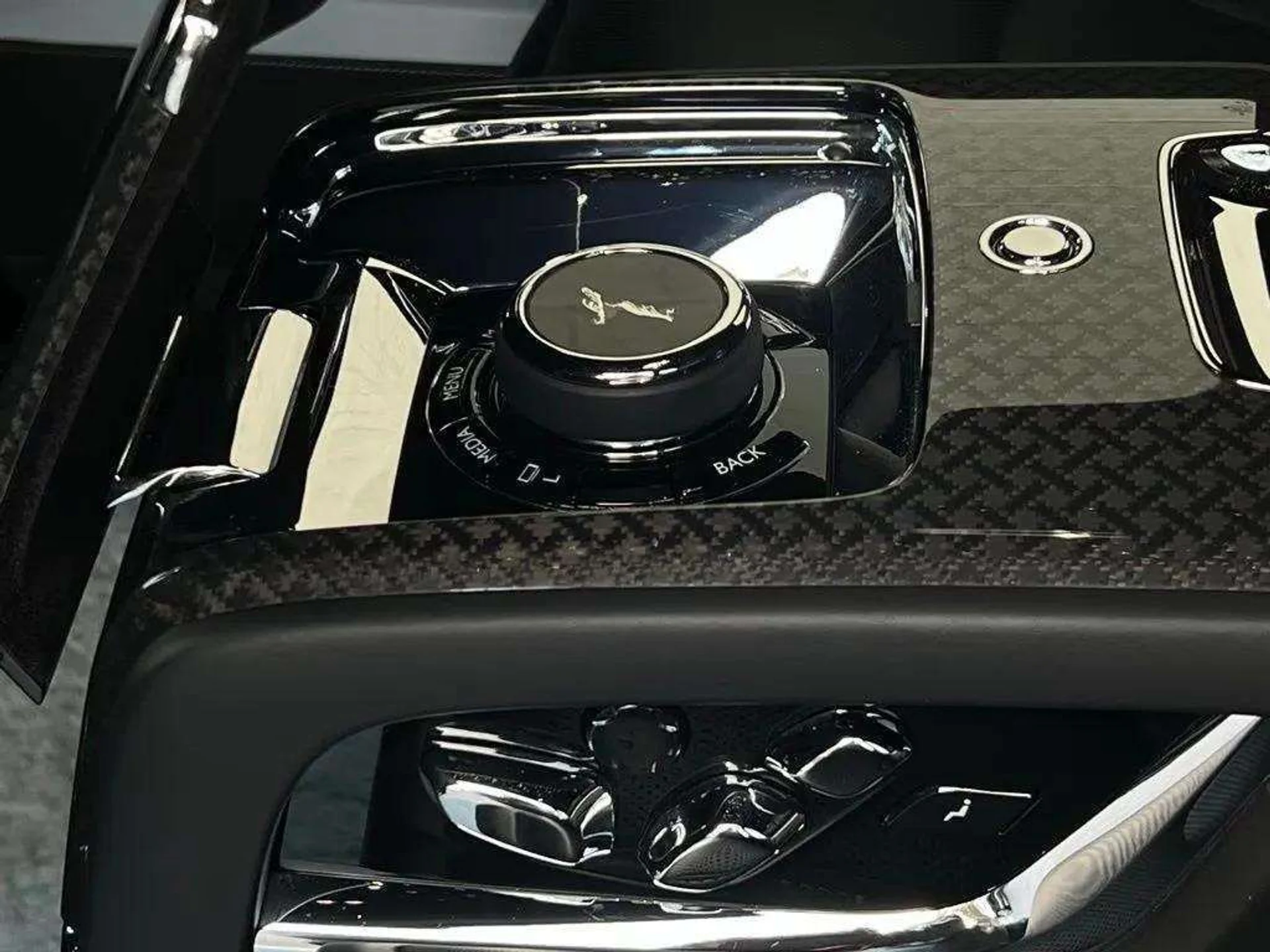 mph012_3022389206_olf0gf390gnqmhiwznpv6m7p7nei_1f7d4fd0b5