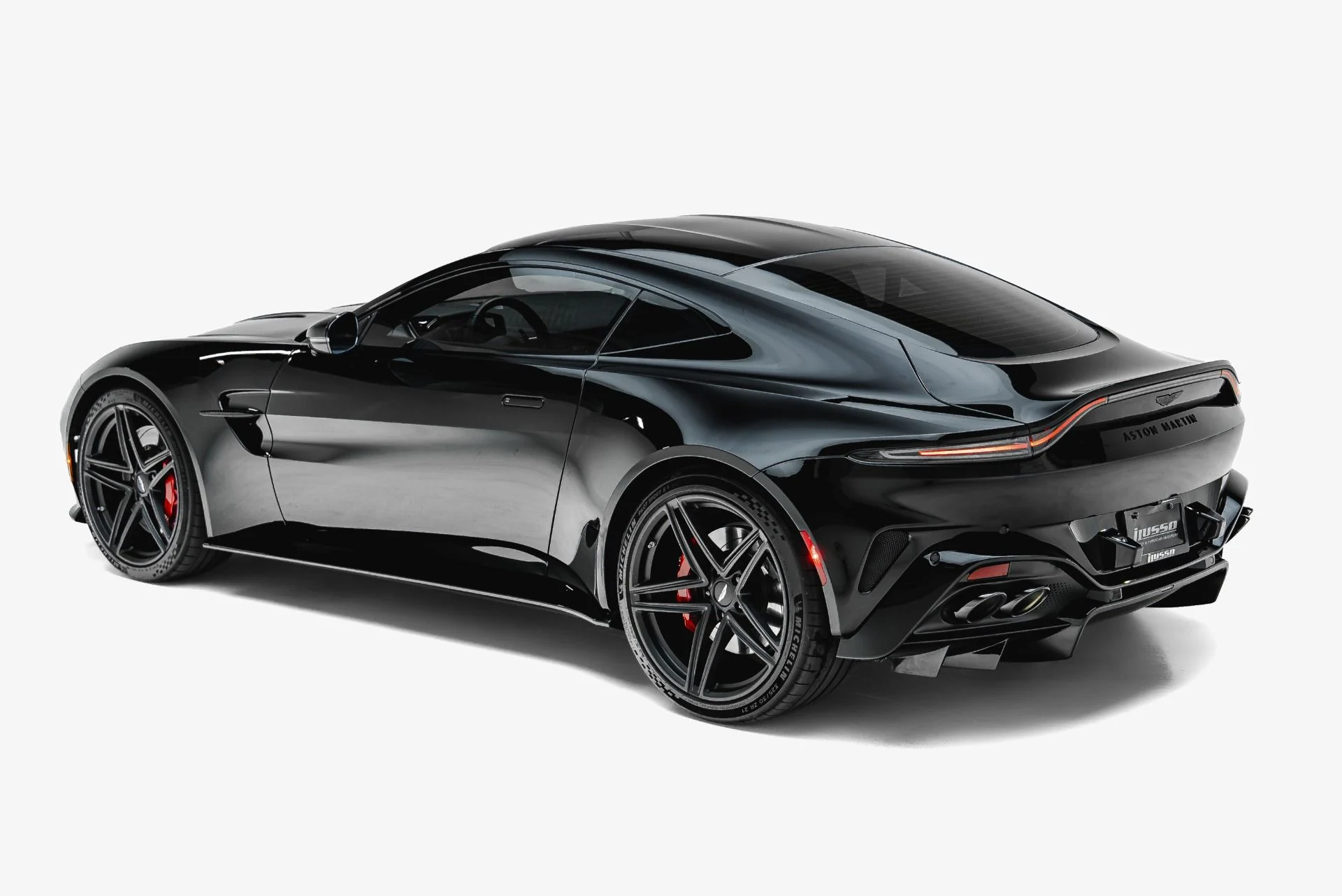 mph012_3024247425_Used_2025_Aston_Martin_Vantage_1790202686_1f1627aa82