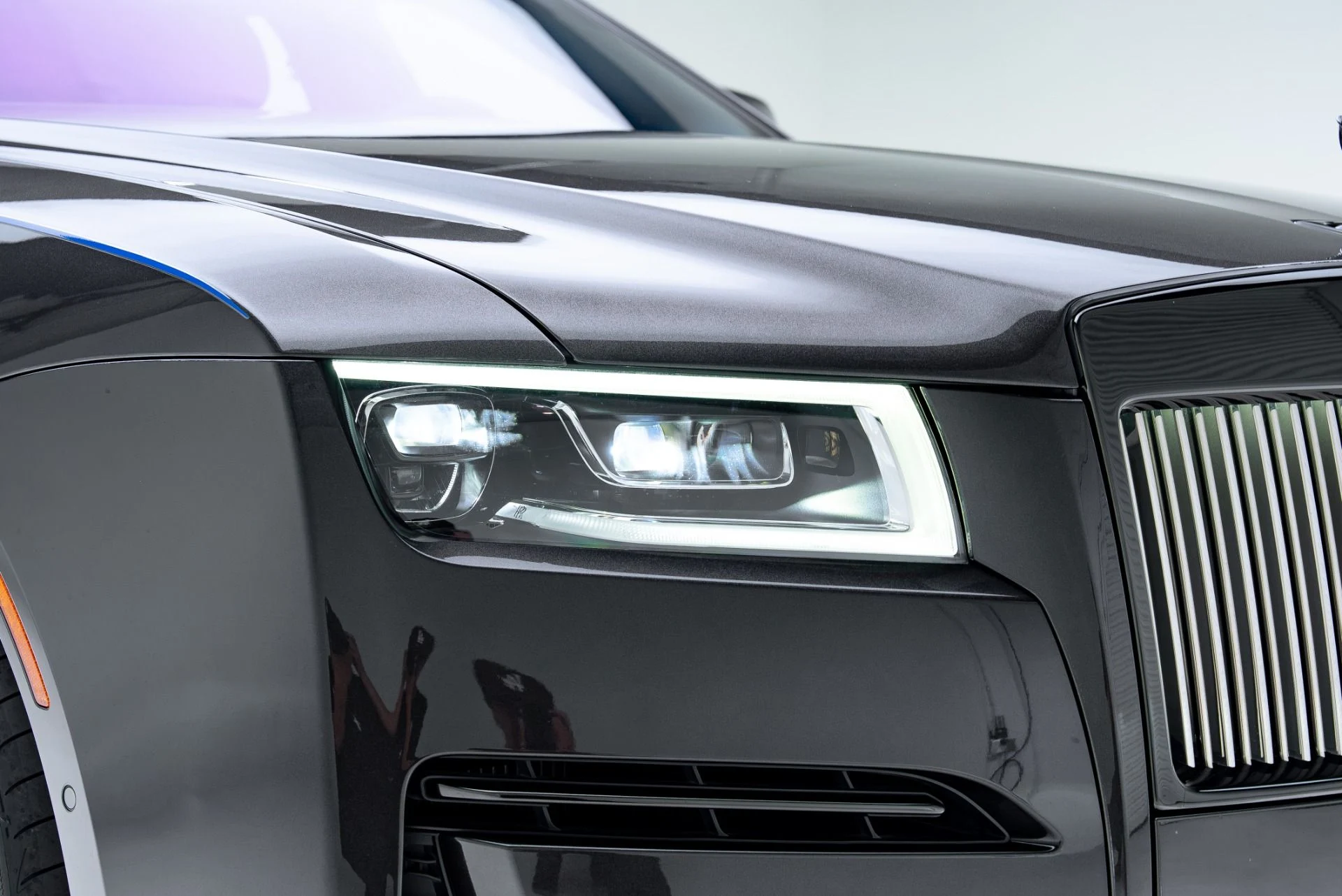 mph012_3026004082_Used_2023_Rolls_Royce_Black_Badge_Ghost_1776470002_8858456fe7