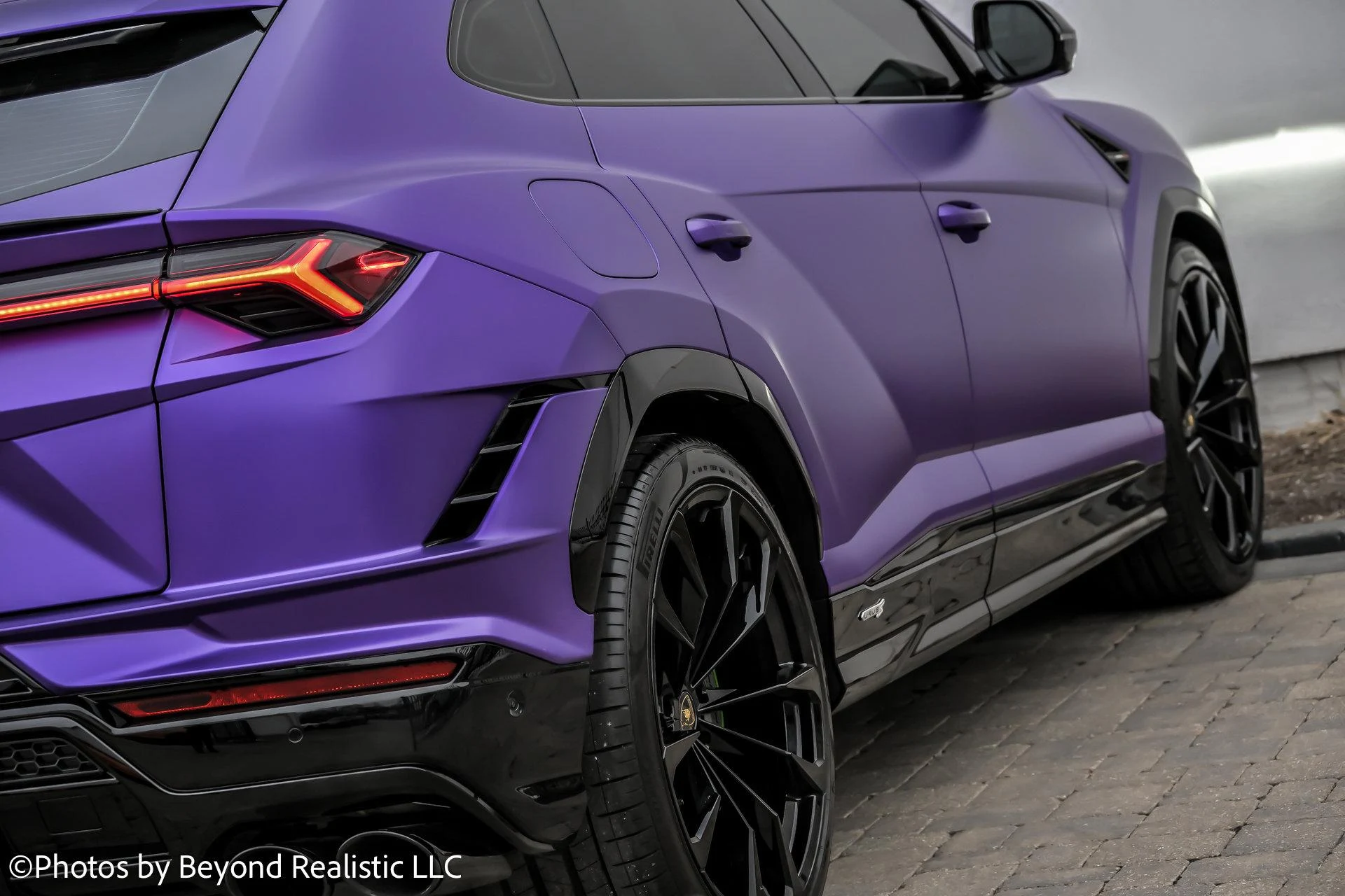 mph012_3032319221_Used_2024_Lamborghini_Urus_S_1766655586_e46d2377a9