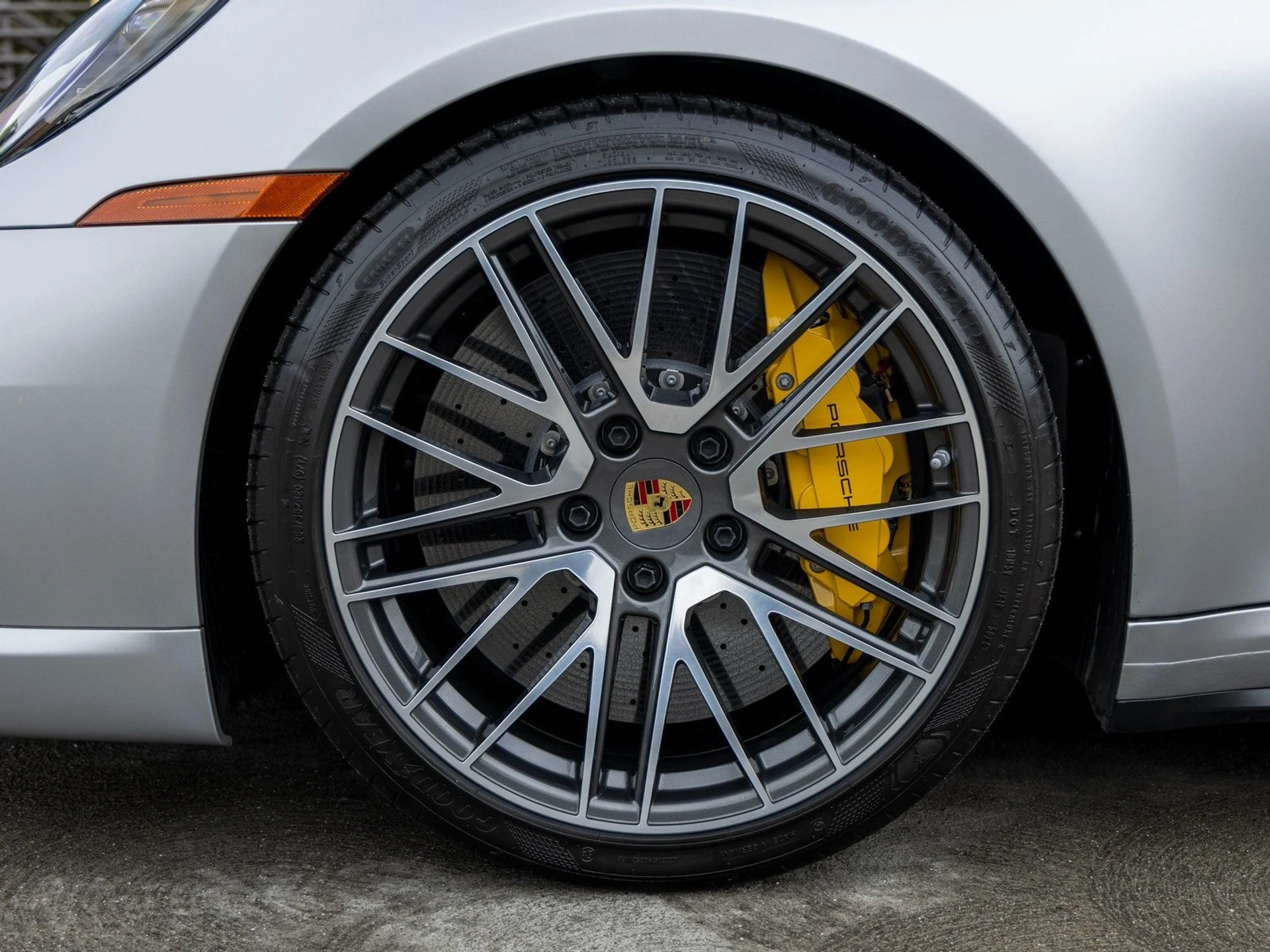 mph012_3036682612_13_fee6cd88d8