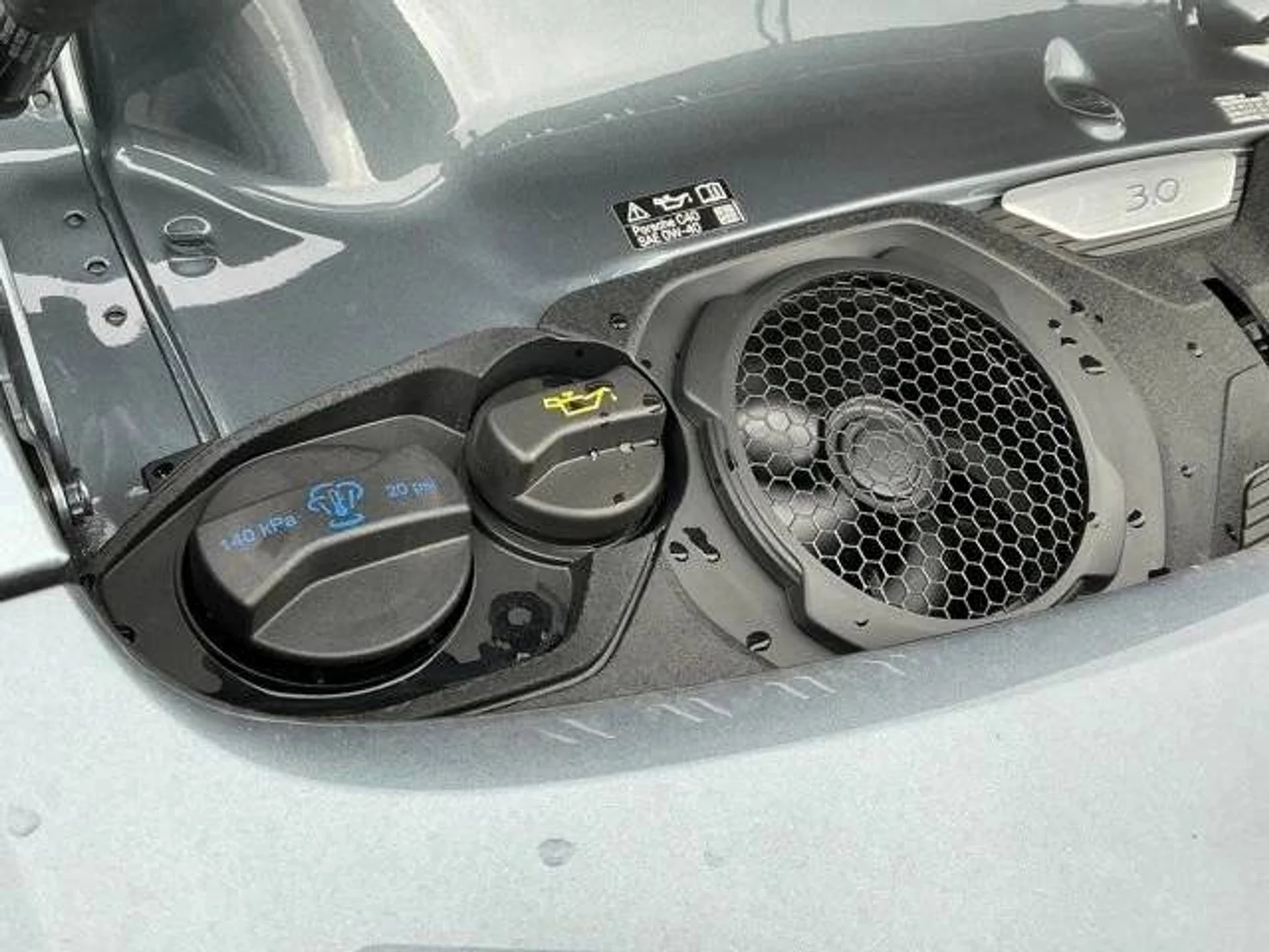 mph012_3042800539_1280_4998acc84a