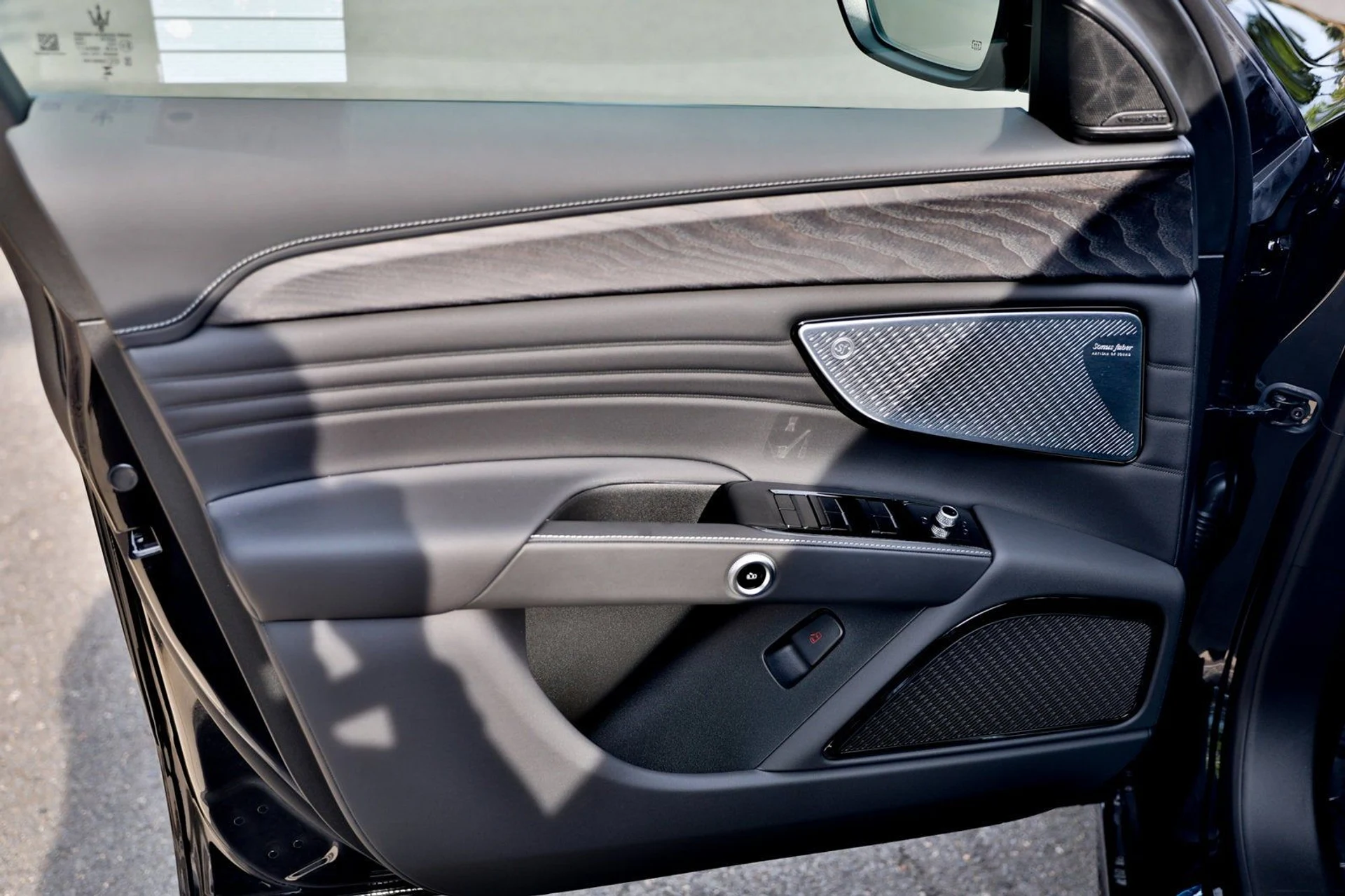 mph012_3052659800_76545d7b6a2945799832864fff2b21f6_efb67e6058