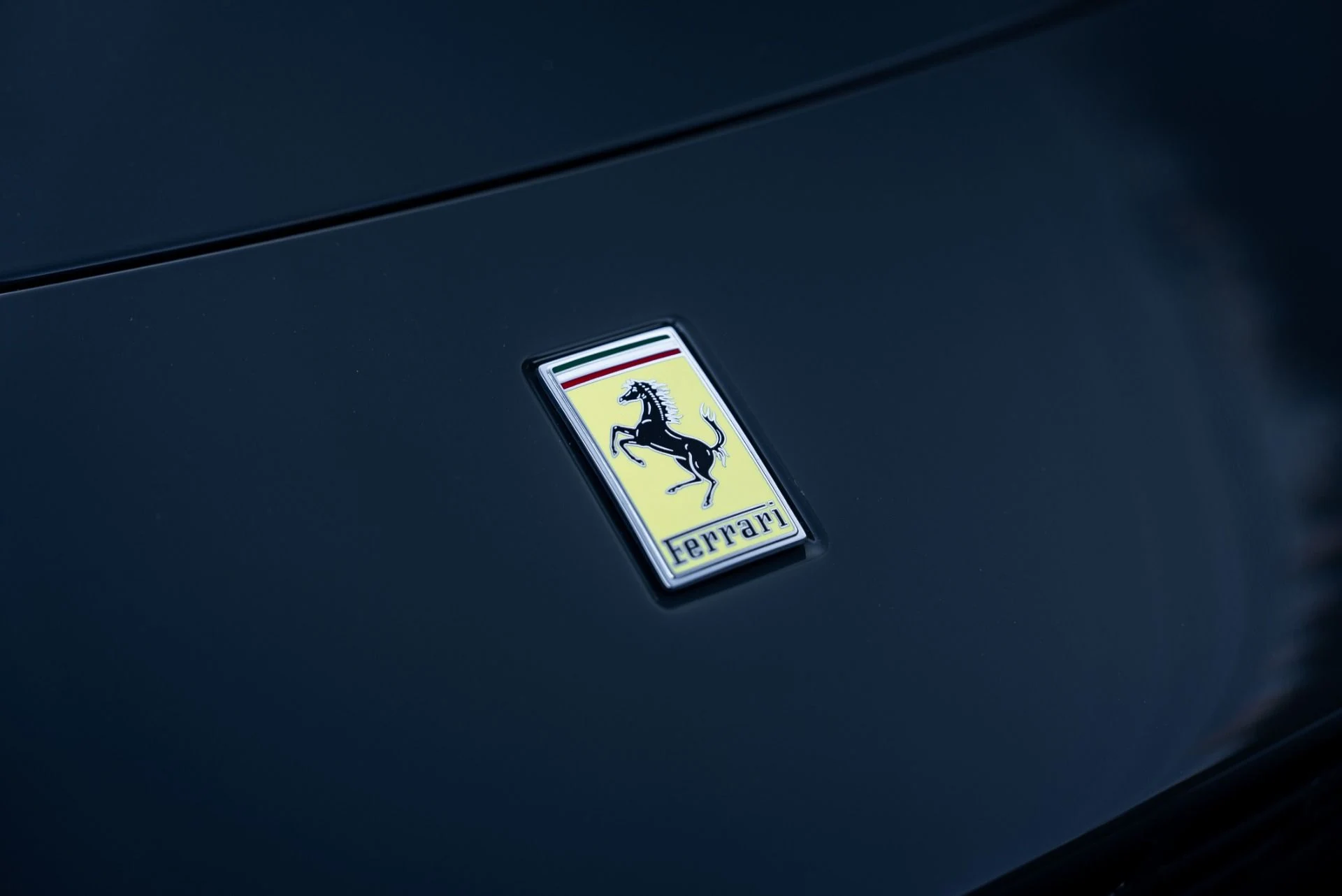 mph012_3059881542_Used_2024_Ferrari_Roma_Spider_1764029077_a67416be70