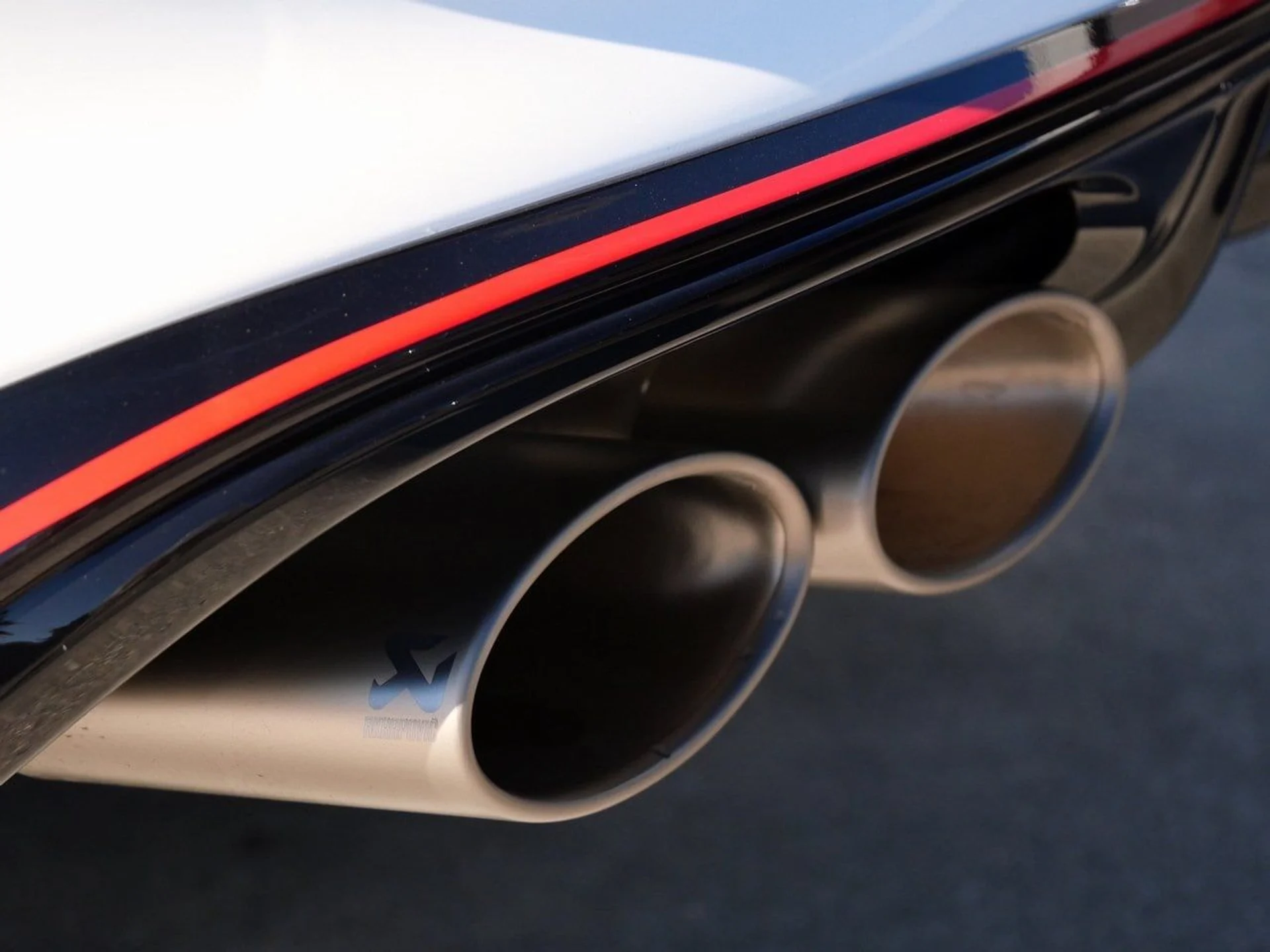 mph012_3060798614_c857d21d43b22e00857df200c63c21b3x_8a74300540