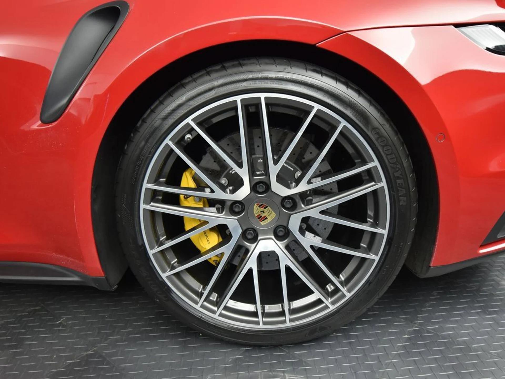 mph012_3066300454_248633a5fbf6db0736995ce933b5835dx_204b86520a