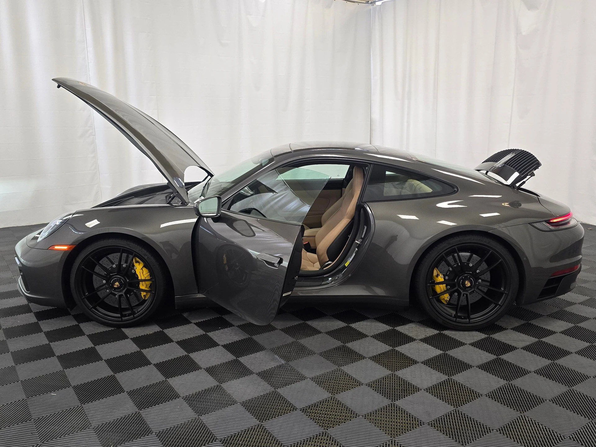 mph012_3066349423_2bf509763d6b8bf47c408fa3167fa2c5x_581d8f21fc