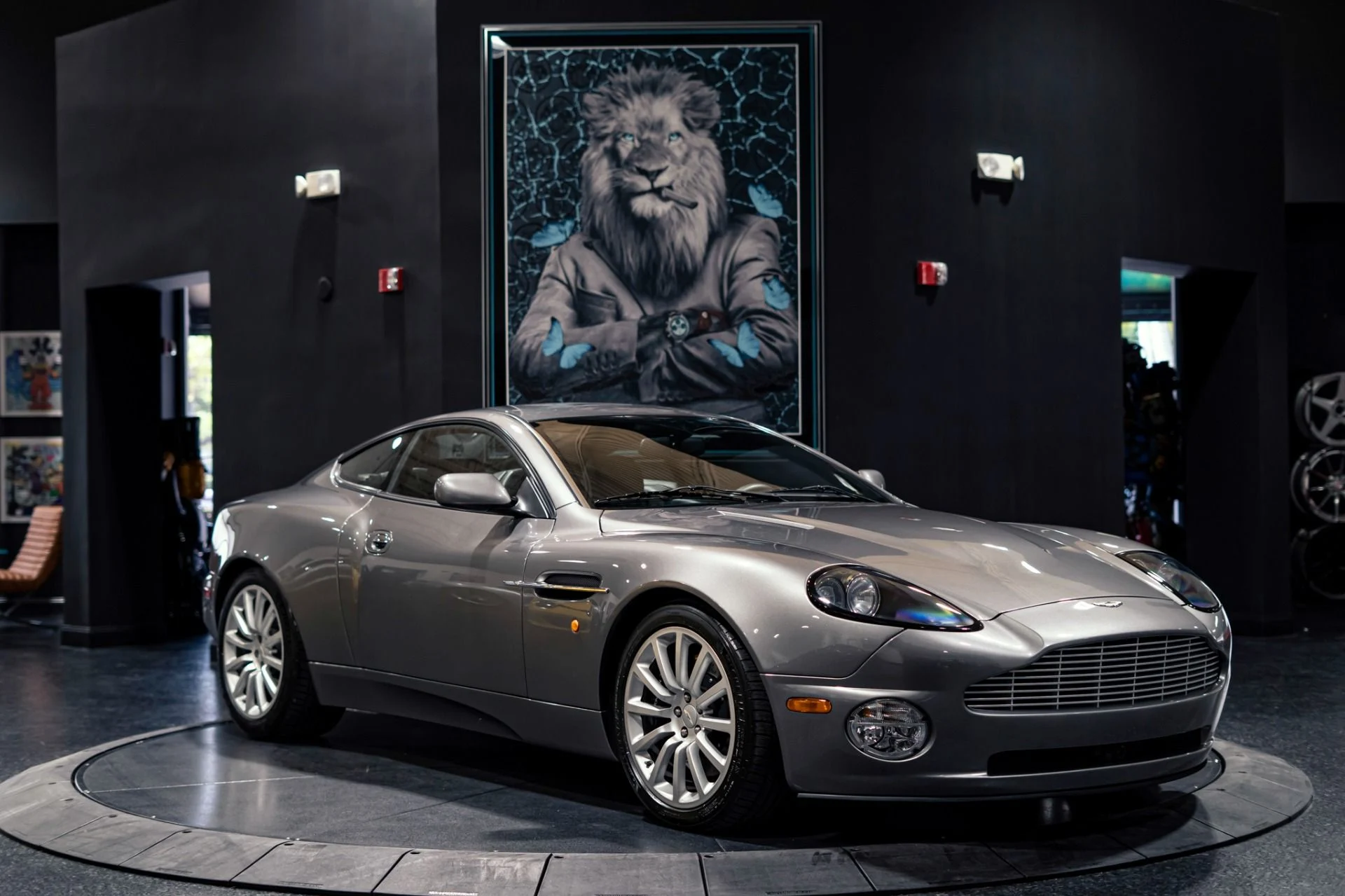 mph012_307799362_Used_2003_Aston_Martin_V12_Vanquish_1778694278_7365b7a7df