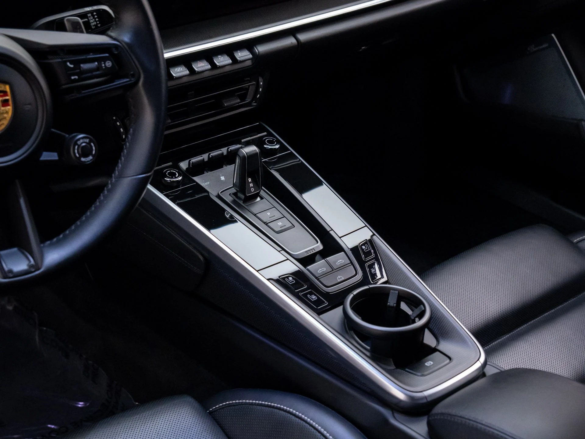 mph012_307814872_03248876f10424fb442ec01040f9bb36x_1b0a6f6178